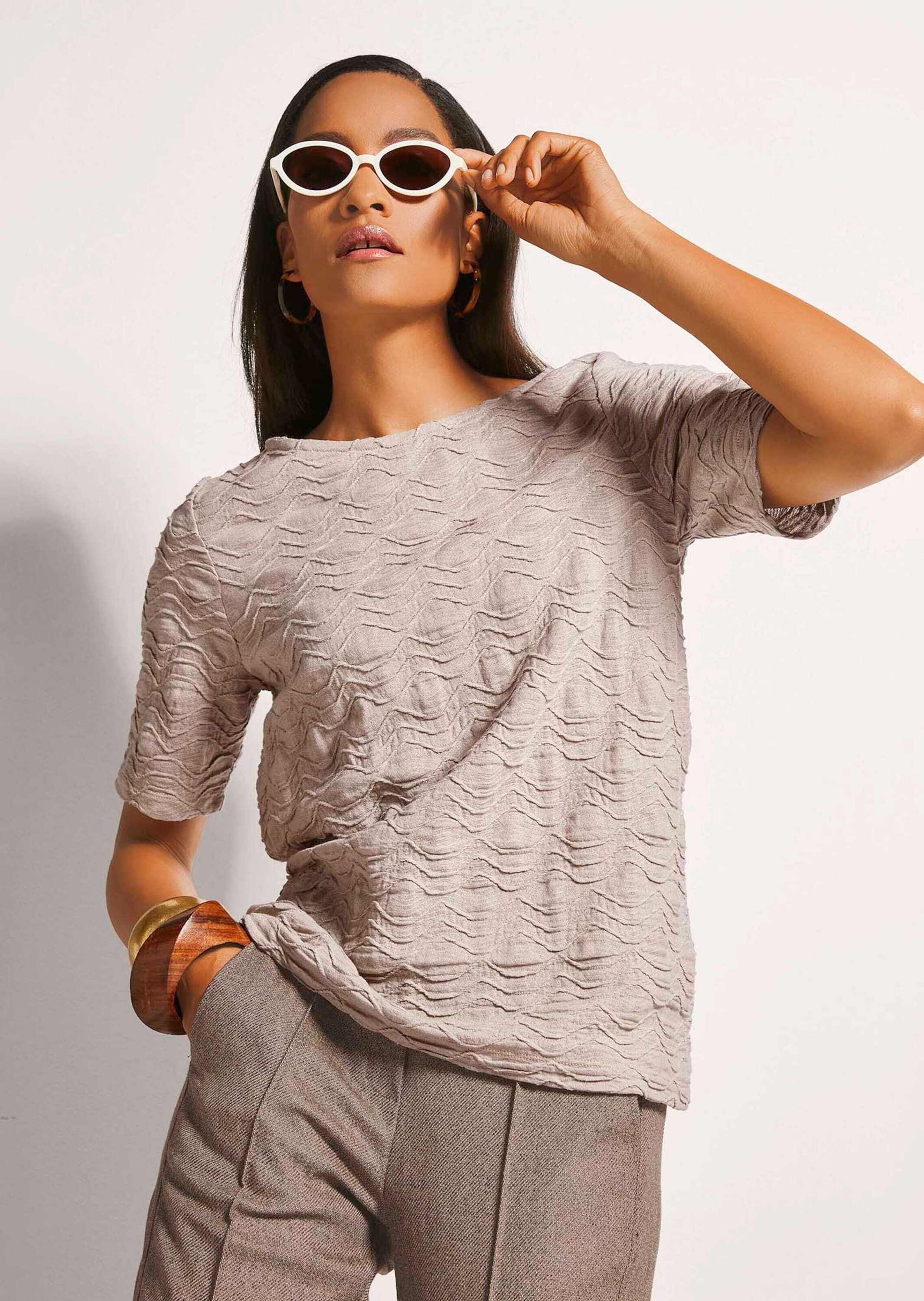 MADELEINE Kurzarmshirt »Shirt Rundhals-Shirt mit Struktur«