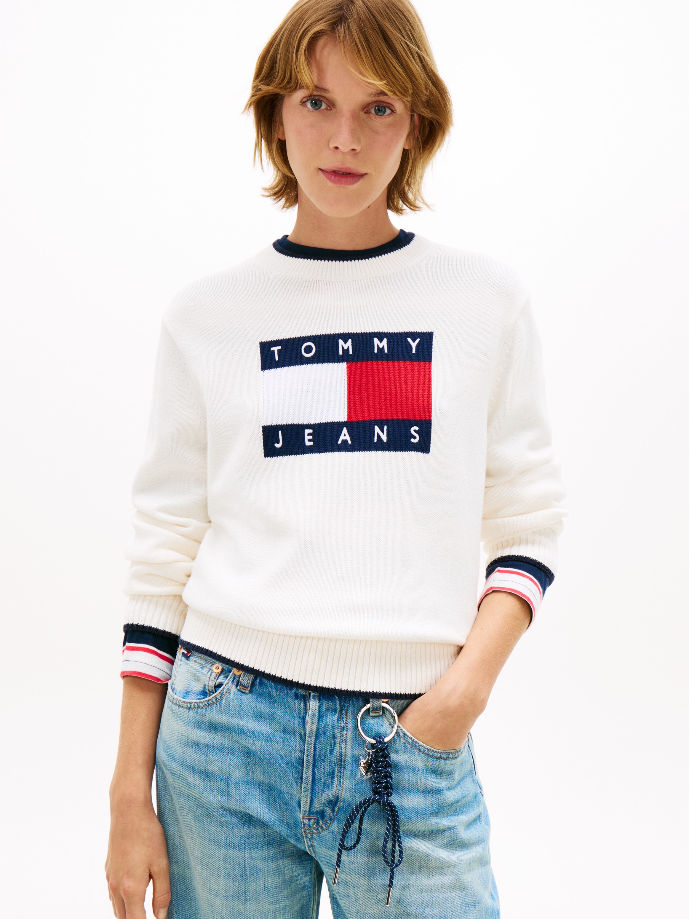Tommy Jeans Strickpullover "TJW TIPPING FLAG SWEATER EXT" mit Logo-Intarsie, Relaxed Fit