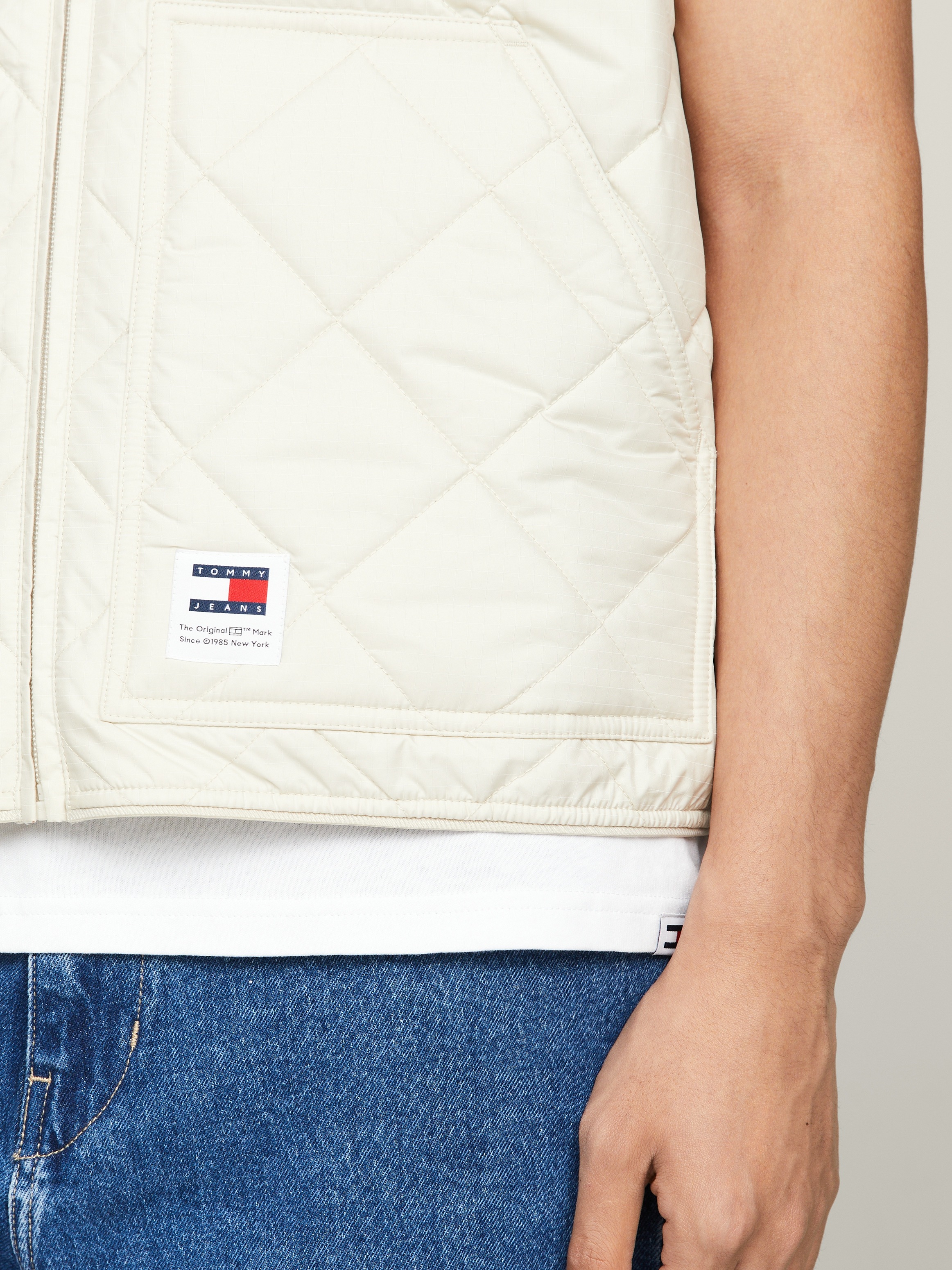 Tommy Jeans Steppweste »TJM REG ENTRY VEST« mit modischem Rautenmuster