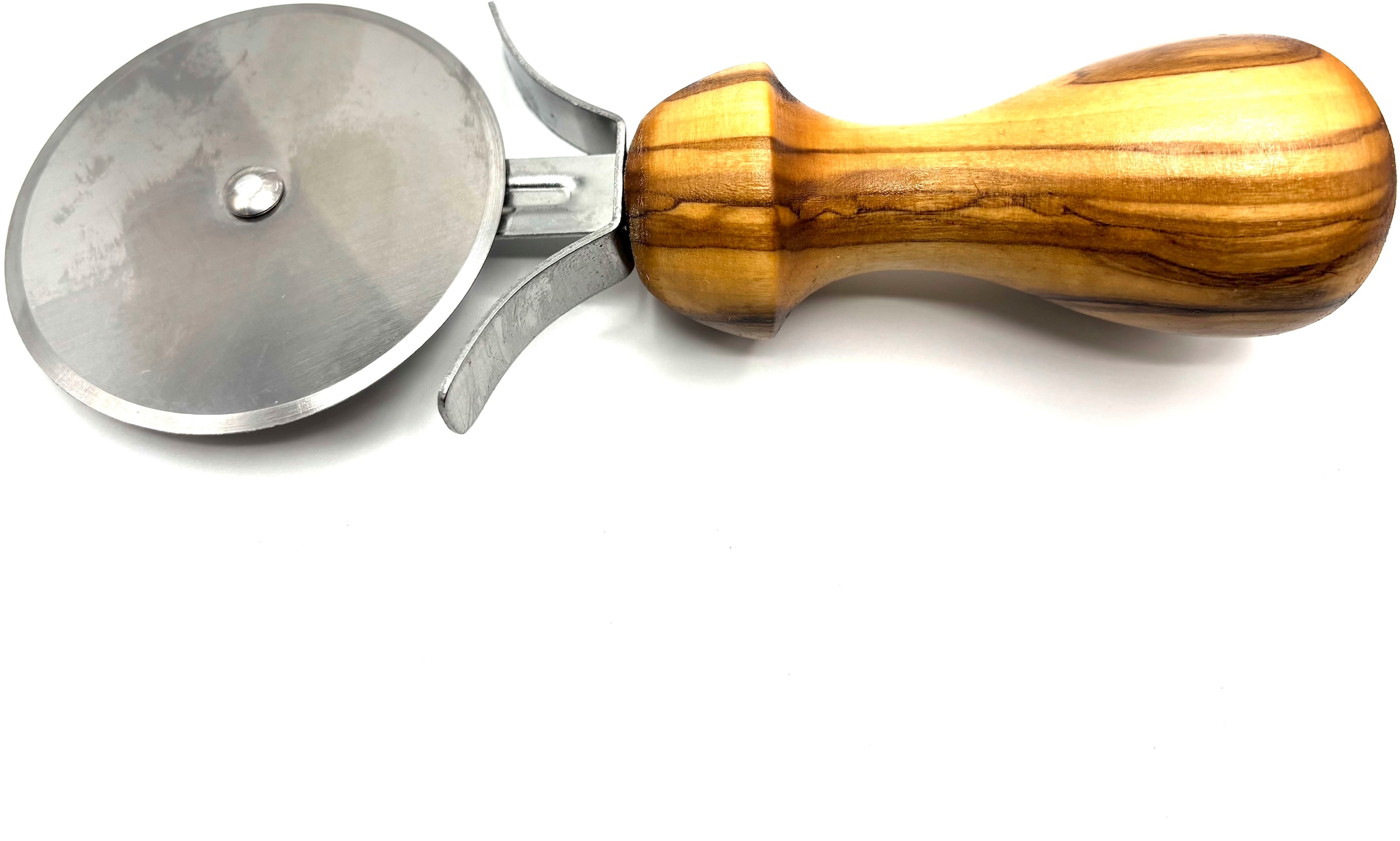 Olivenholz-erleben Pizzaschneider »Pizzaschneider mit Griff aus Olivenholz«, (Set, 1 tlg., 1x Pizzaschneider aus Olivenholz plus Überraschung), Ergonomischer Griff, scharfe Klinge zum leichten Schneiden der Pizza