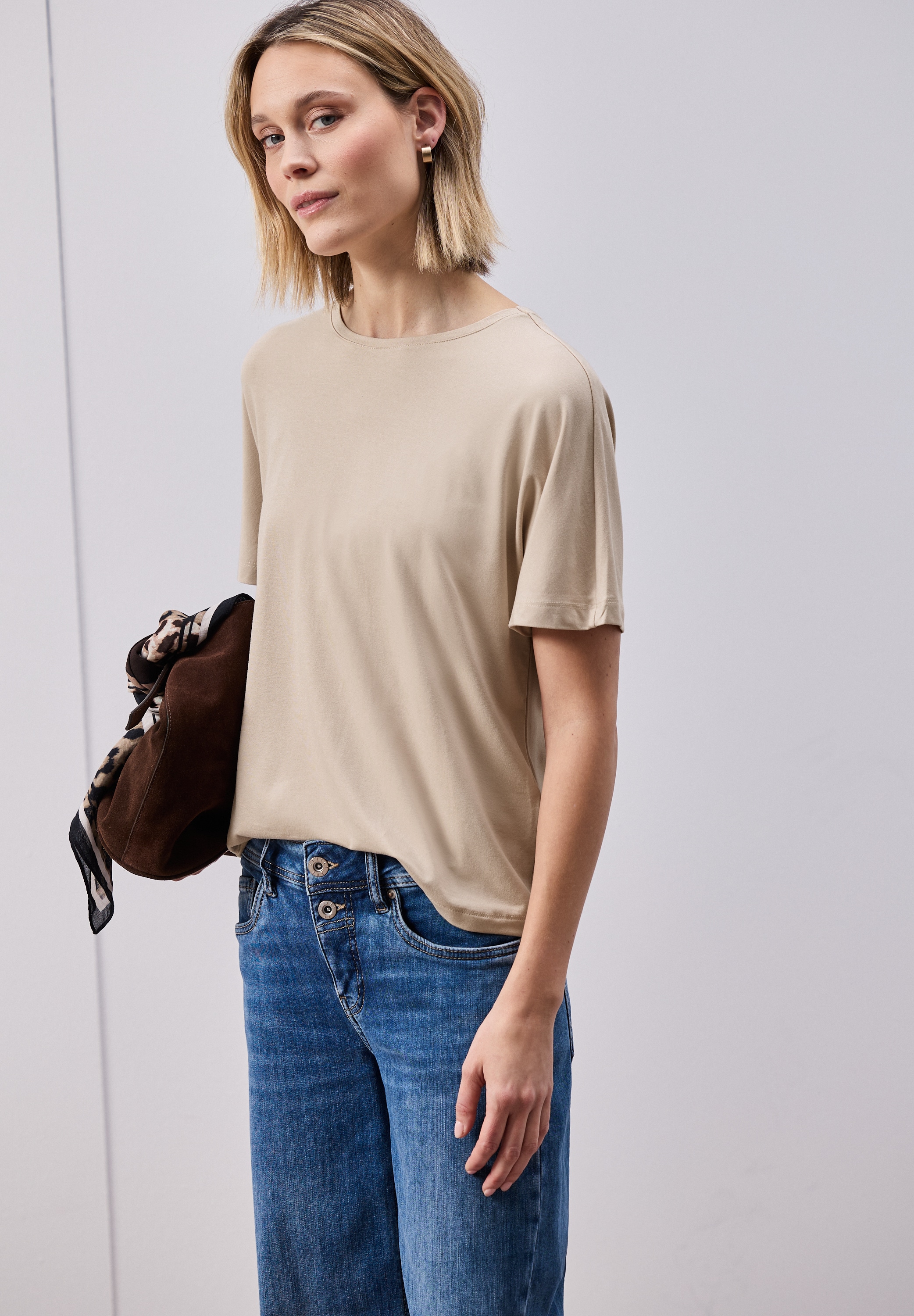 T-Shirt STREET ONE, Damen, Gr. 46, cotton beige, Jersey, Obermaterial: 95% Viskose, 5% Elasthan, unifarben, regular fit normal, Rundhals, Shirts T-Shirt, mit Stretchanteil