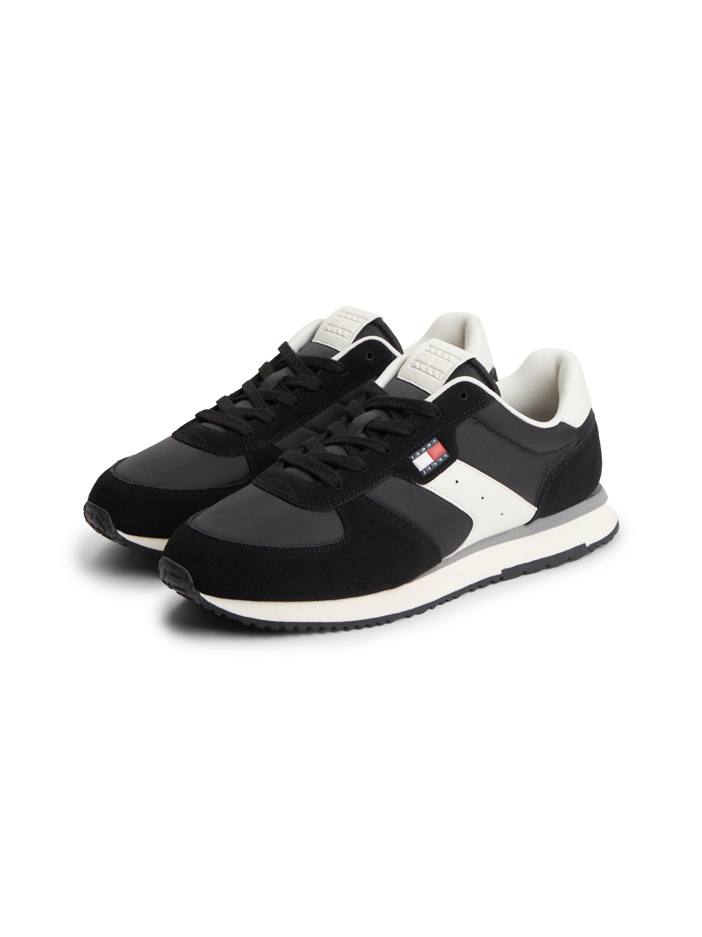 Tommy Jeans Sneaker "TJM EVA RUNNER MIX MATERIAL" Freizeitschuh, Schnürschuh mit Logoflaggen-Prägung an der Schuhzunge
