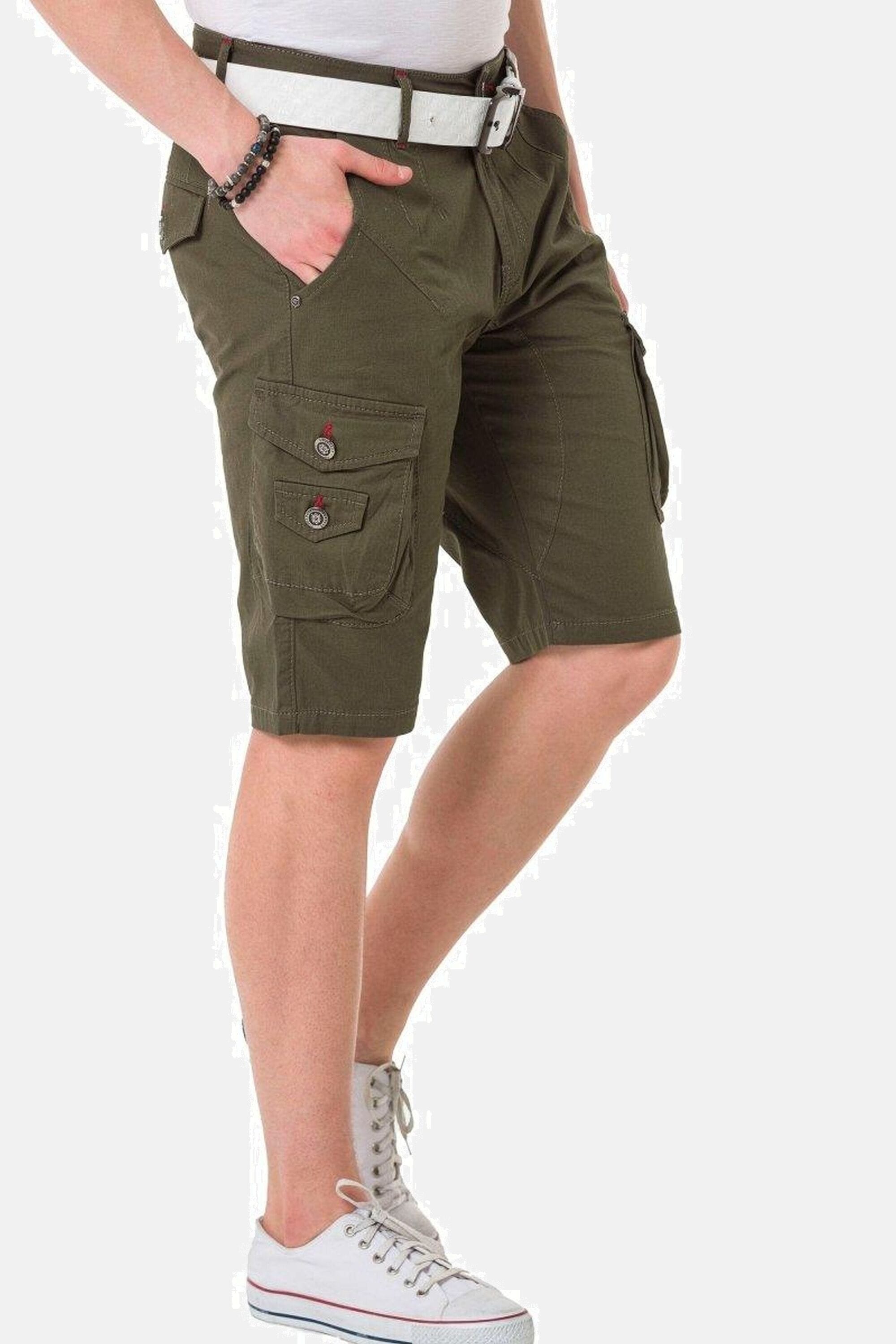 Cipo & Baxx Jeansbermudas »Bermuda & Short«, mit praktischen Beintaschen, CK265