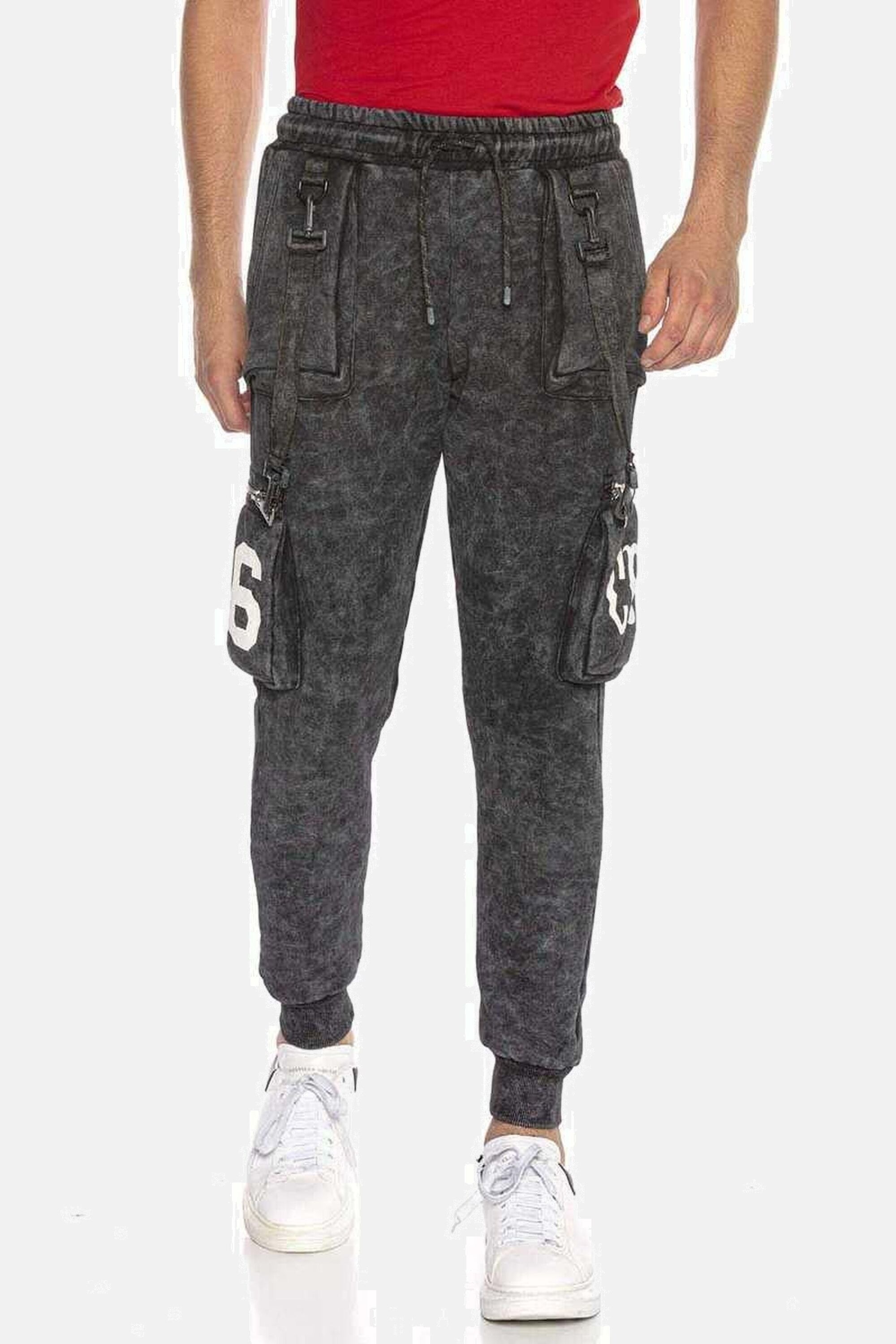 Cipo & Baxx Trainingsanzug »Homewear«, (1 tlg.), mit praktischen Eingrifftaschen, CLR128