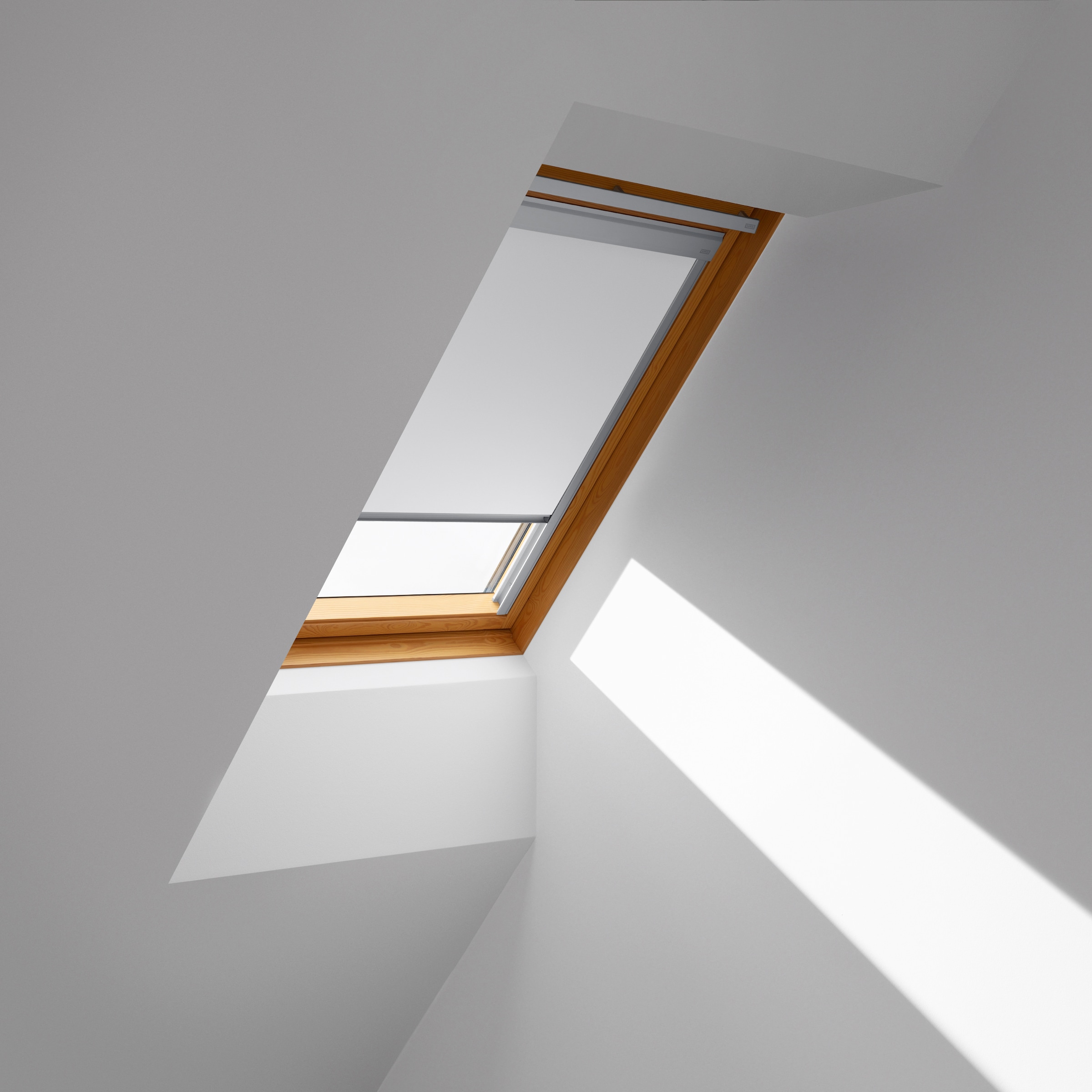 VELUX Verdunklungsrollo »DBL M10 4288«, verdunkelnd, Verdunkelung, ohne Bohren, in Führungsschienen, alufarbene Führungsschienen & Griffleiste