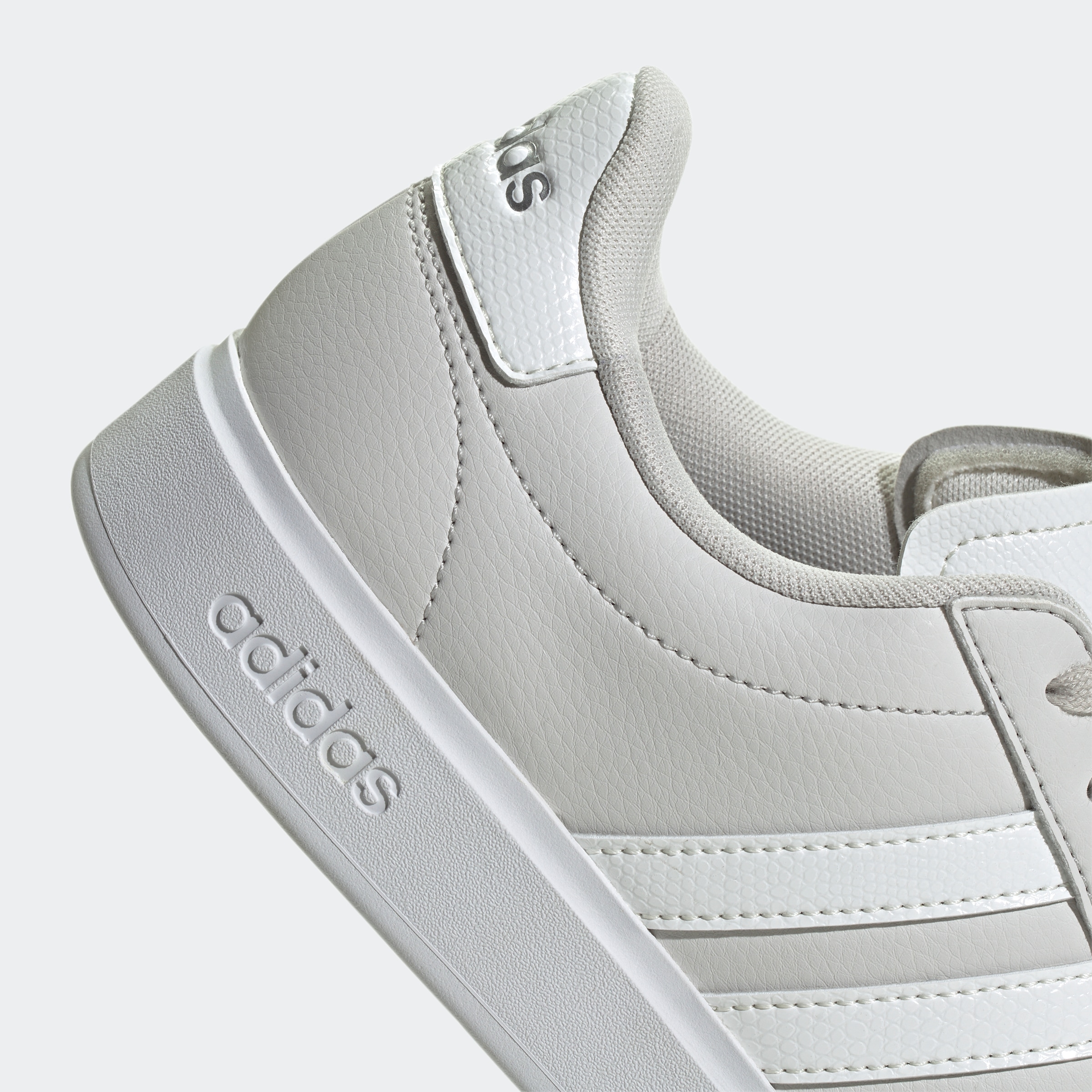 adidas Sportswear Sneaker »GRAND COURT 2.0«, Design auf den Spuren des adidas Superstar