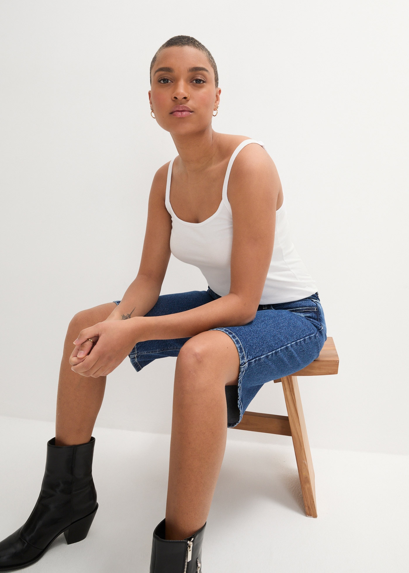 bonprix Shirttop Packung, 2 Slim fit, ohne Ärmel, langer Schnitt, aus Baumwolle mit Elasthan