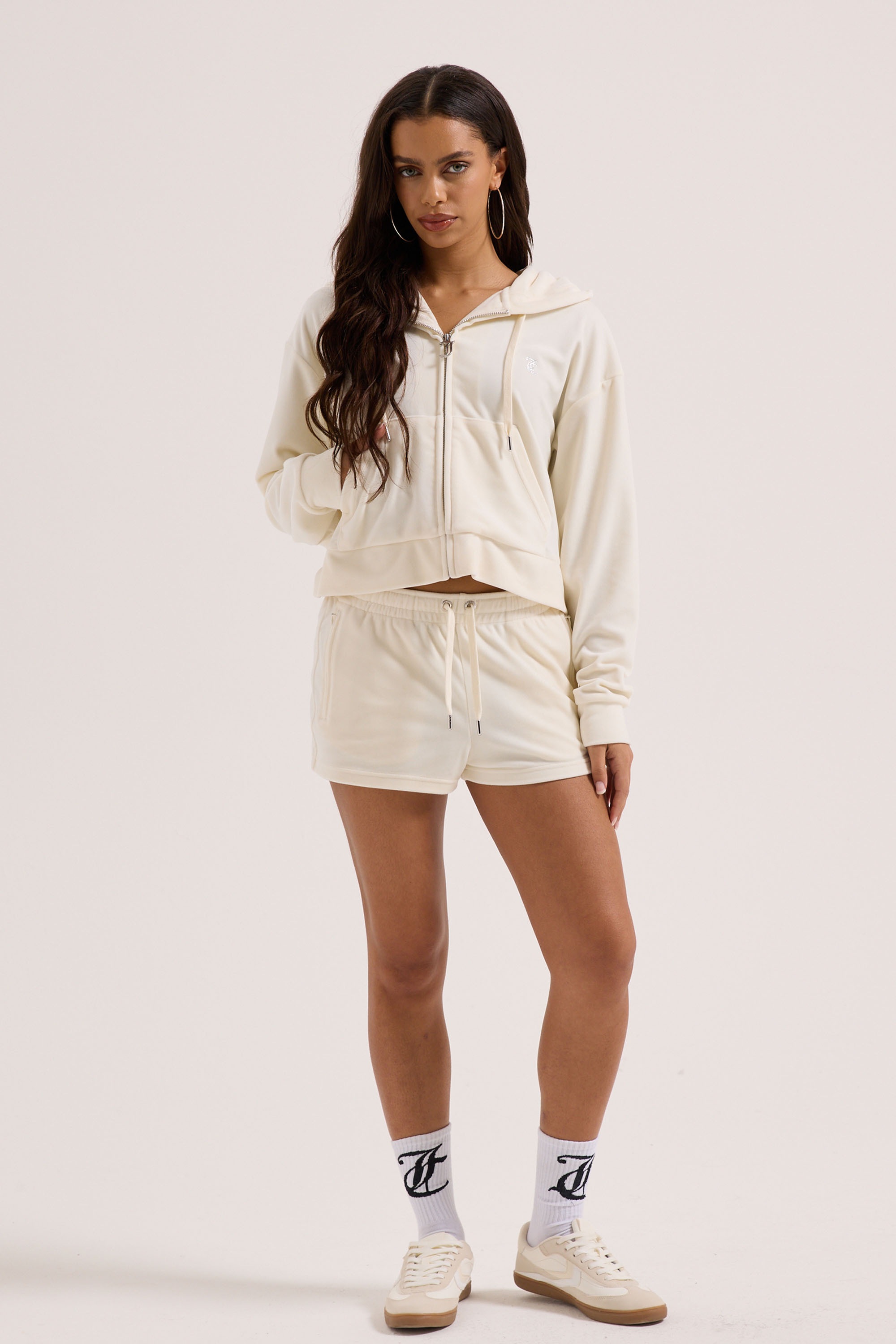 Juicy Couture Kapuzennickijacke »ICCLE OUTLINE CROPPED HOODIE. Damen« mit Kapuze Trainingsjacke Damen, Sweatjacke mit Kapuze, Velour, mit Glitzer, Sale