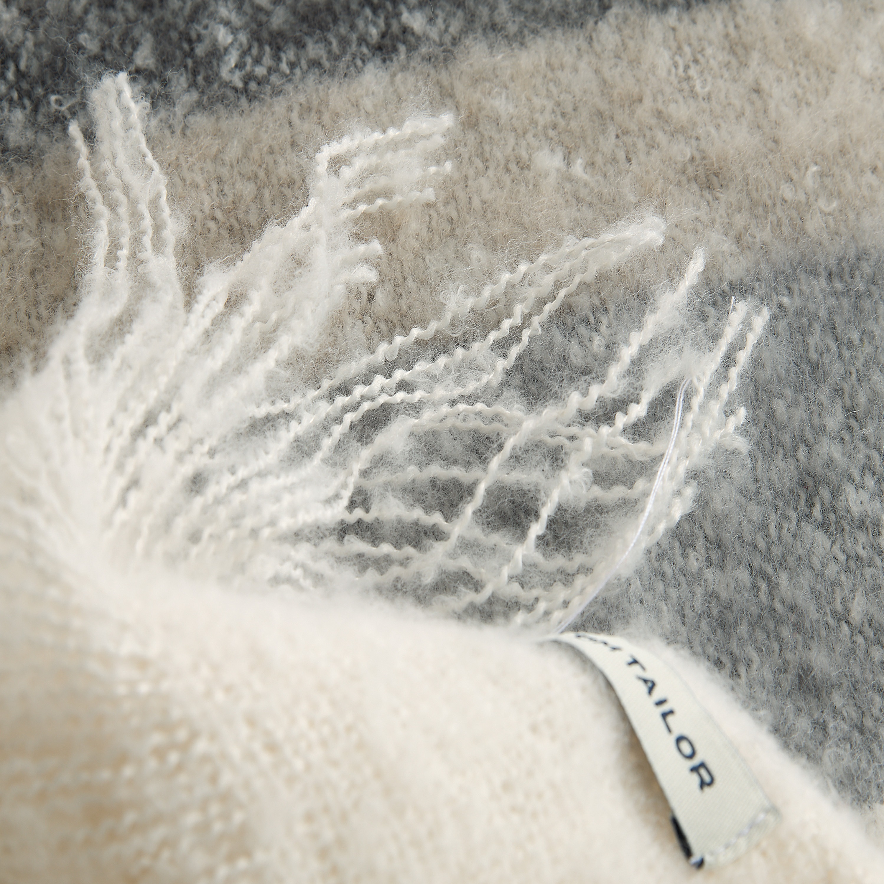 Thumbnail - TOM TAILOR HOME Wohndecke "Bouclé Stripe" aus Bouclégarnen