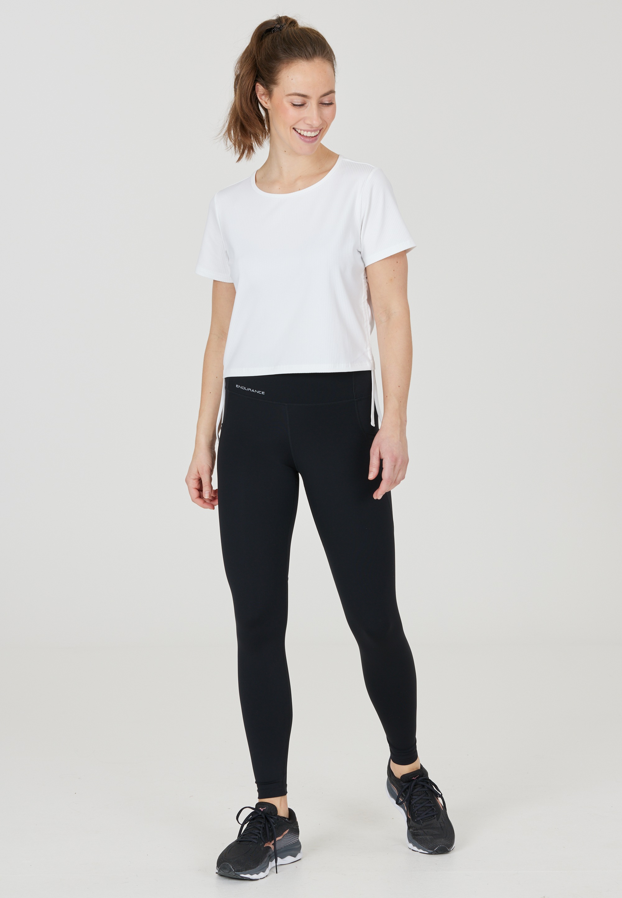 ENDURANCE Funktionsshirt "Irislie" 1 Stk. tlg. im sportlichen Cropped-Look günstig online kaufen