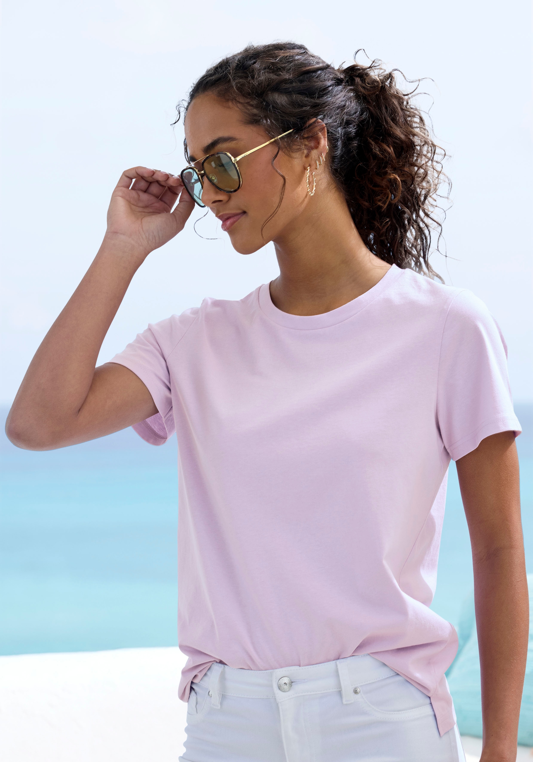 Beachtime T-Shirt »mit modischem Schlitz am Saum«, (3er-Pack), aus hochwertiger Baumwoll-Qualität