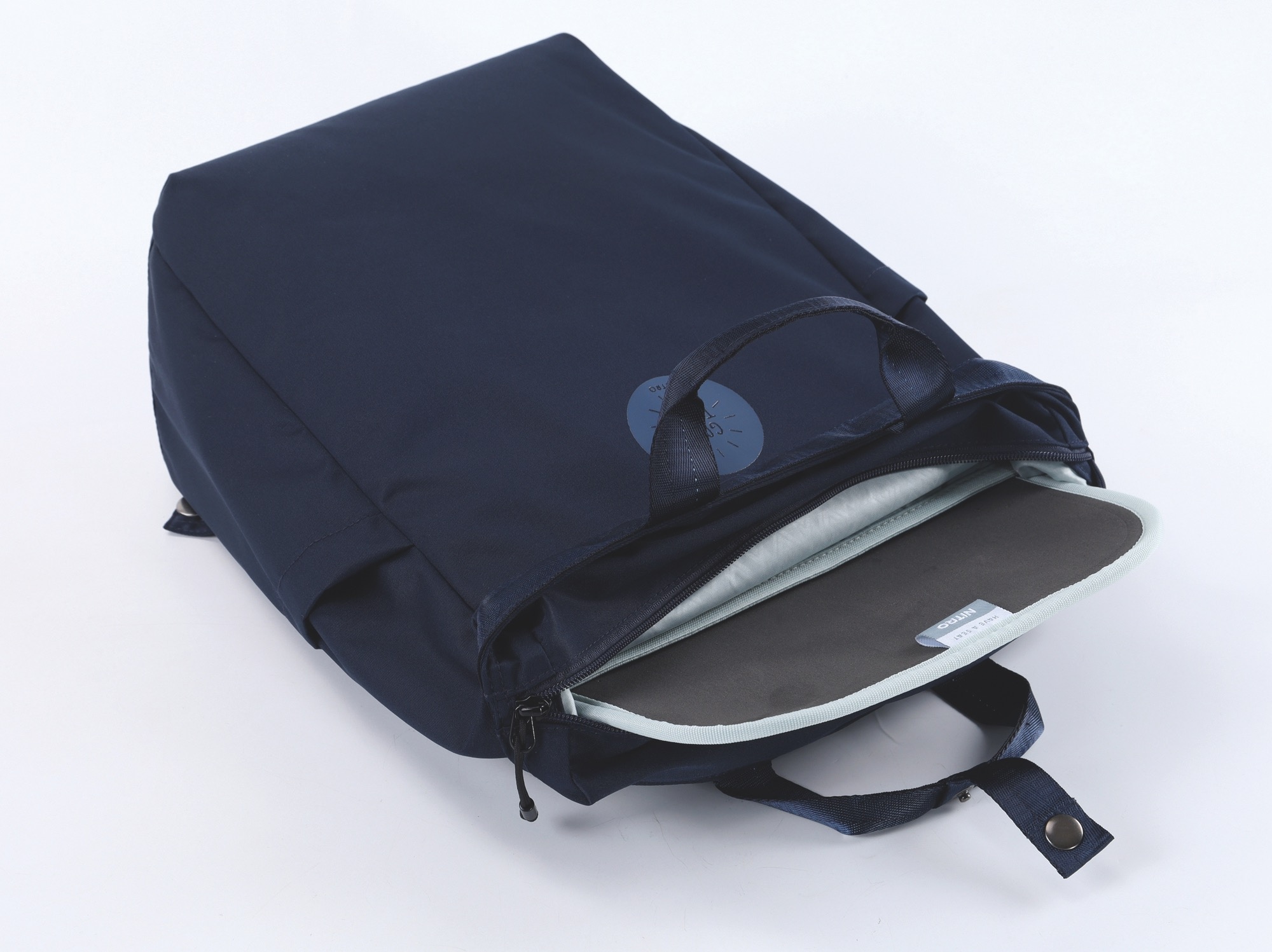 NITRO Cityrucksack »Mojo«, Damen Daypack, Tote Bag, Tasche für Alltag und Freizeit