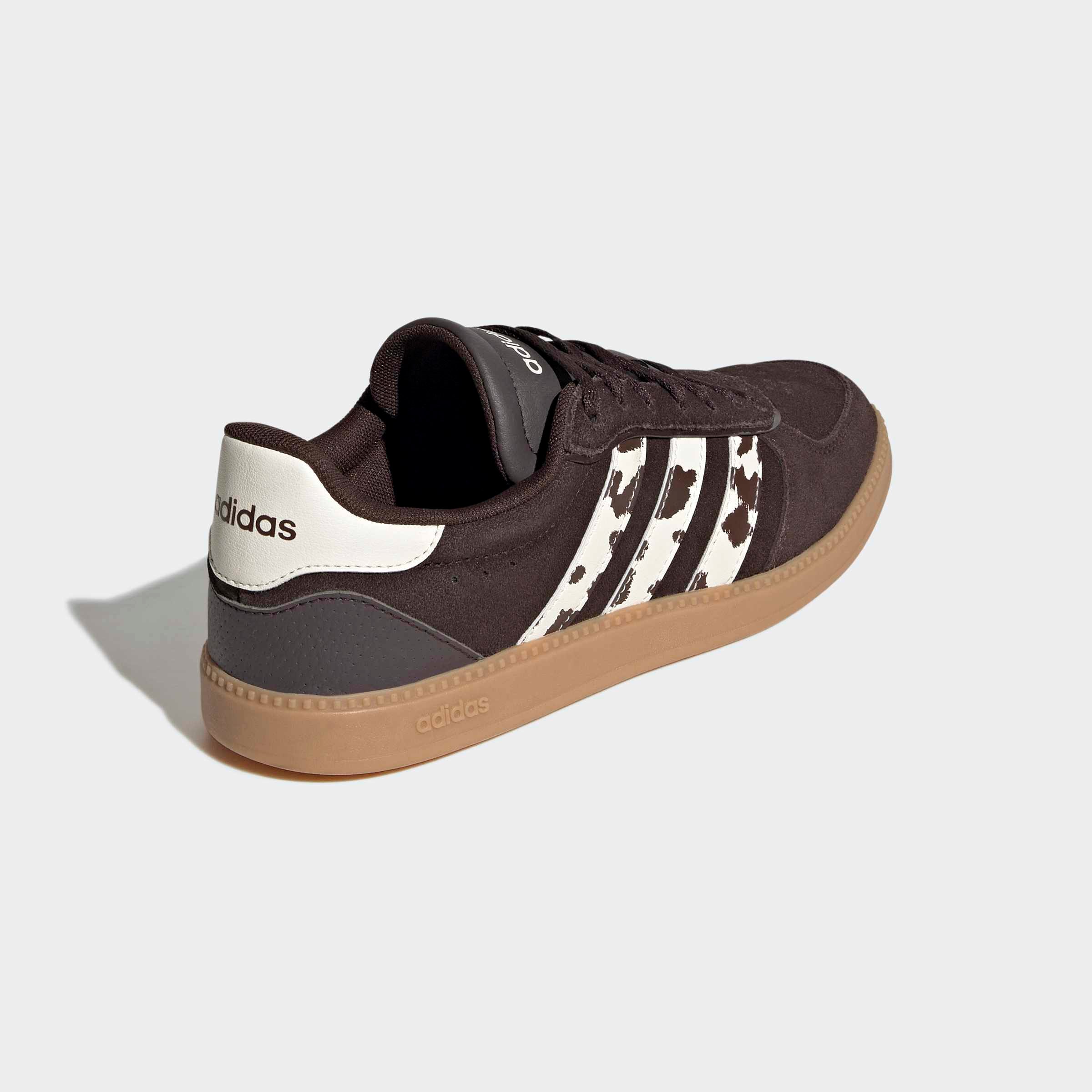 adidas Sportswear Sneaker »BREAKNET SLEEK«  inspiriert vom Design des adidas handball spezial
