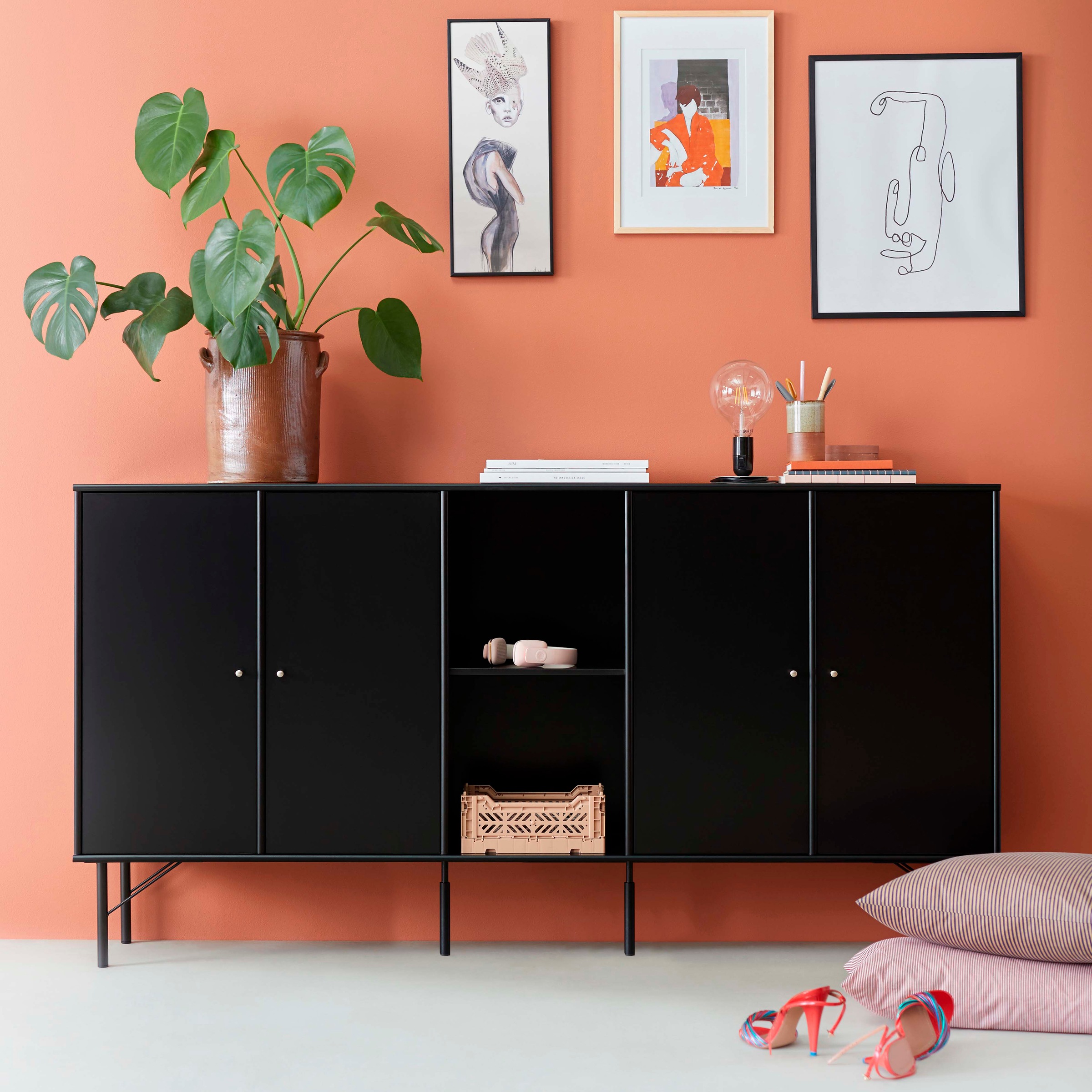 Hammel Furniture Sideboard »Mistral Kubus 117, hängend/stehend montierbar«, (1 St.), Verstellbar Einlegeböden, B: 169 cm, anpassungsbar Designmöbel