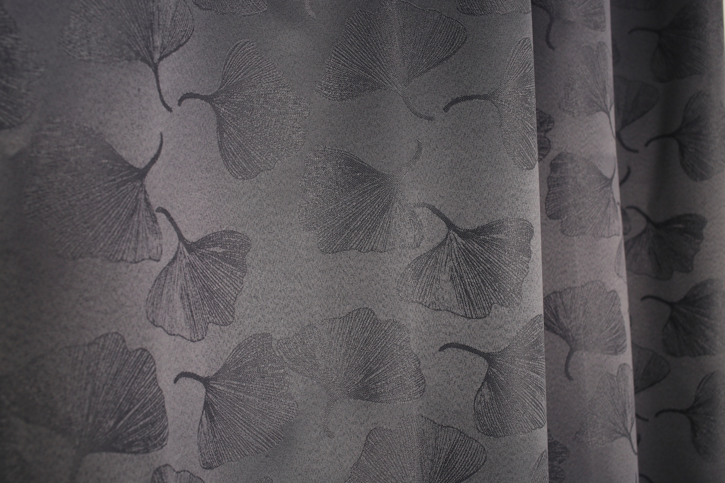 HOME WOHNIDEEN Vorhang »GINGKO«, (1 St.), Verdunkler, jacquardgemustertes Gingko-Blatt-Motiv, 100% verdunklend