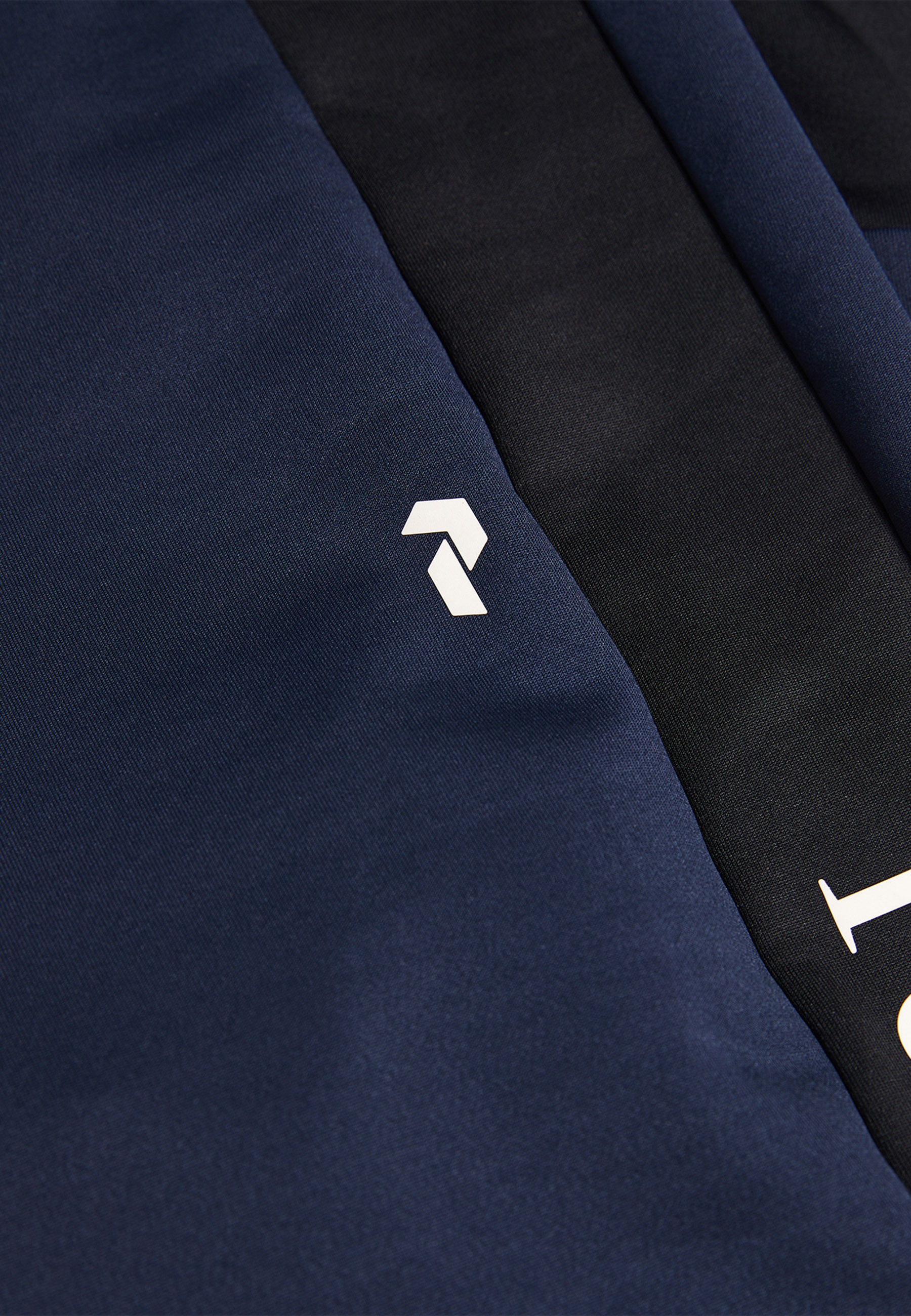 Peak Performance Leggings »W Rider Essentials Pants«  mit sportivem Design