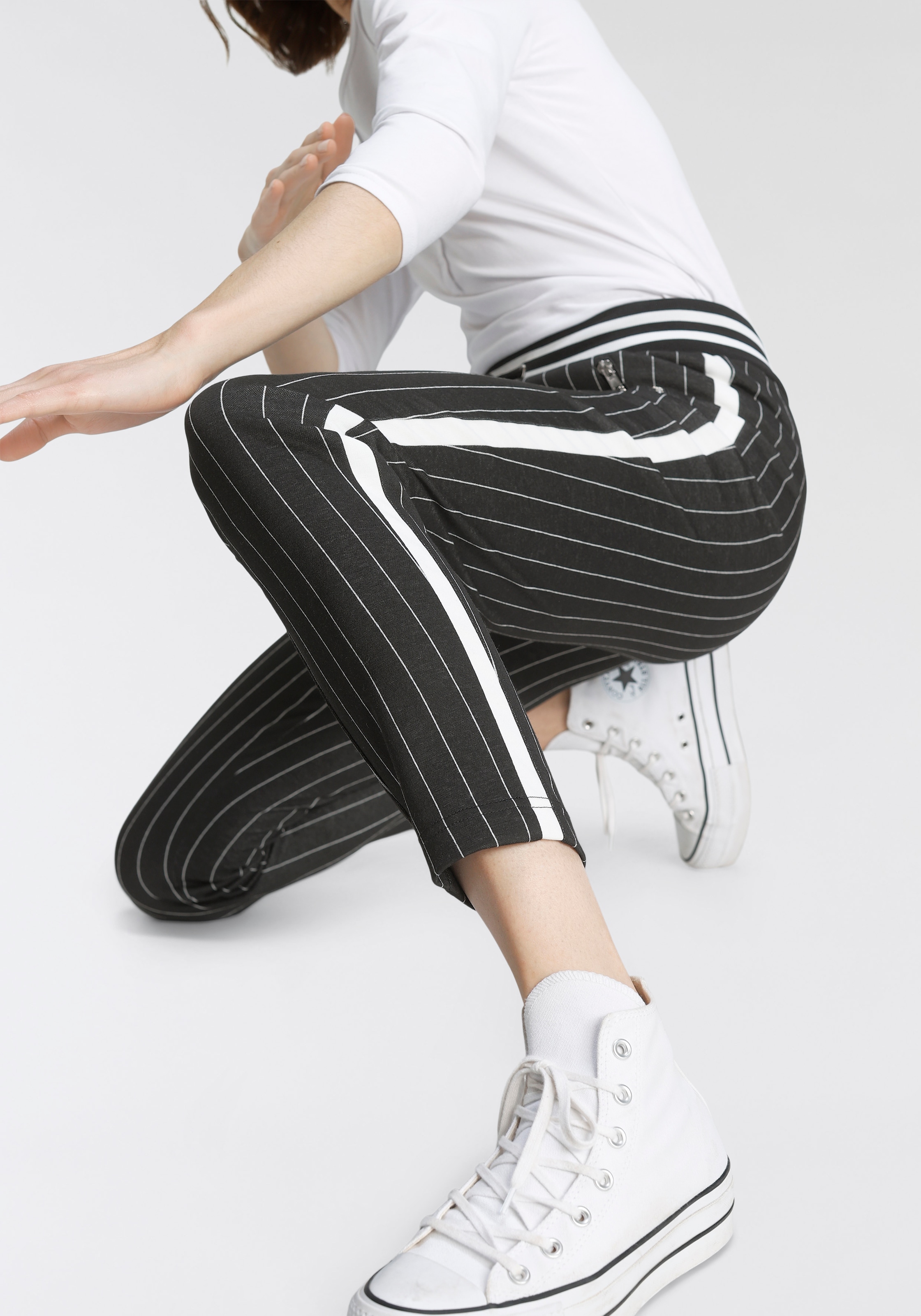 AJC Jogger kaufen BAUR Retro-Design Pants, trendigem im 
