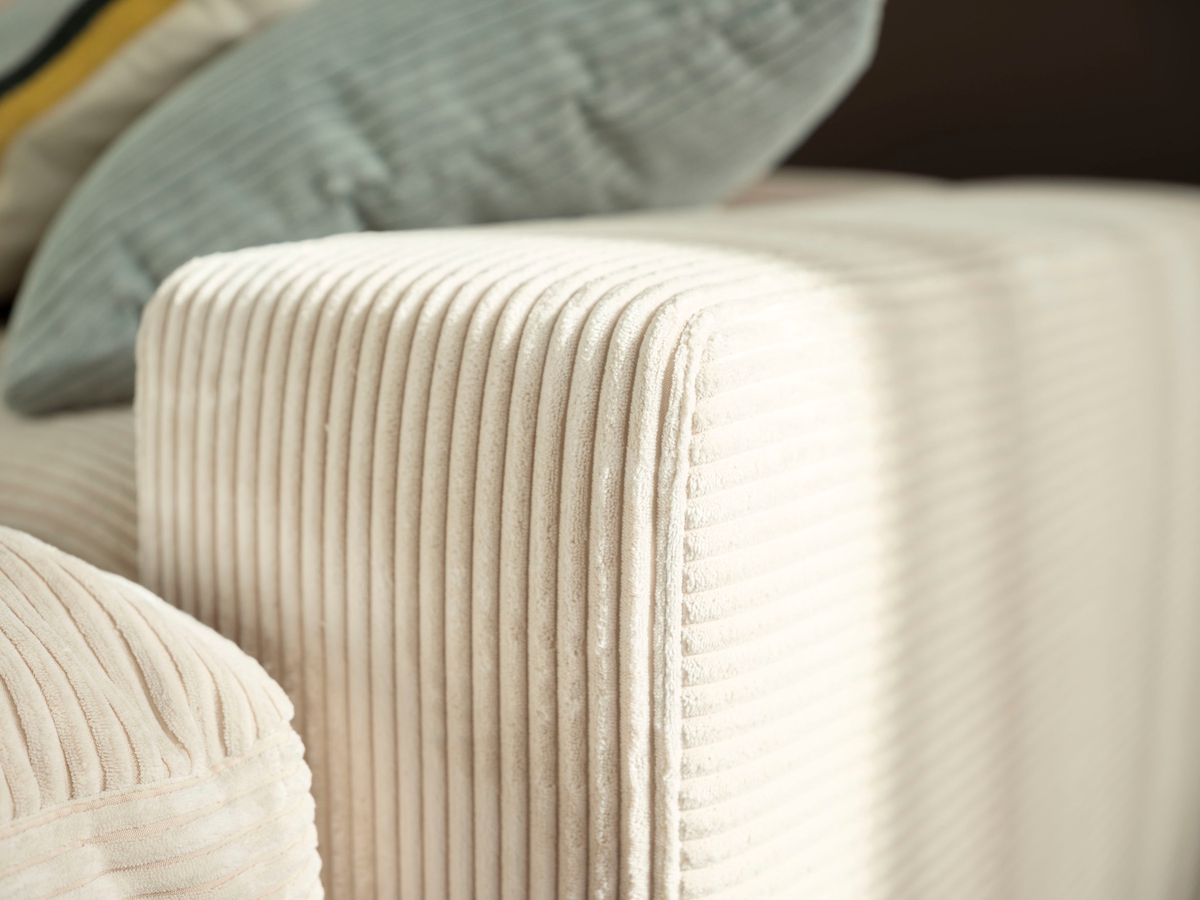 alina Ecksofa »Sandy«, mit Recamiere, in modernem Cordstoff