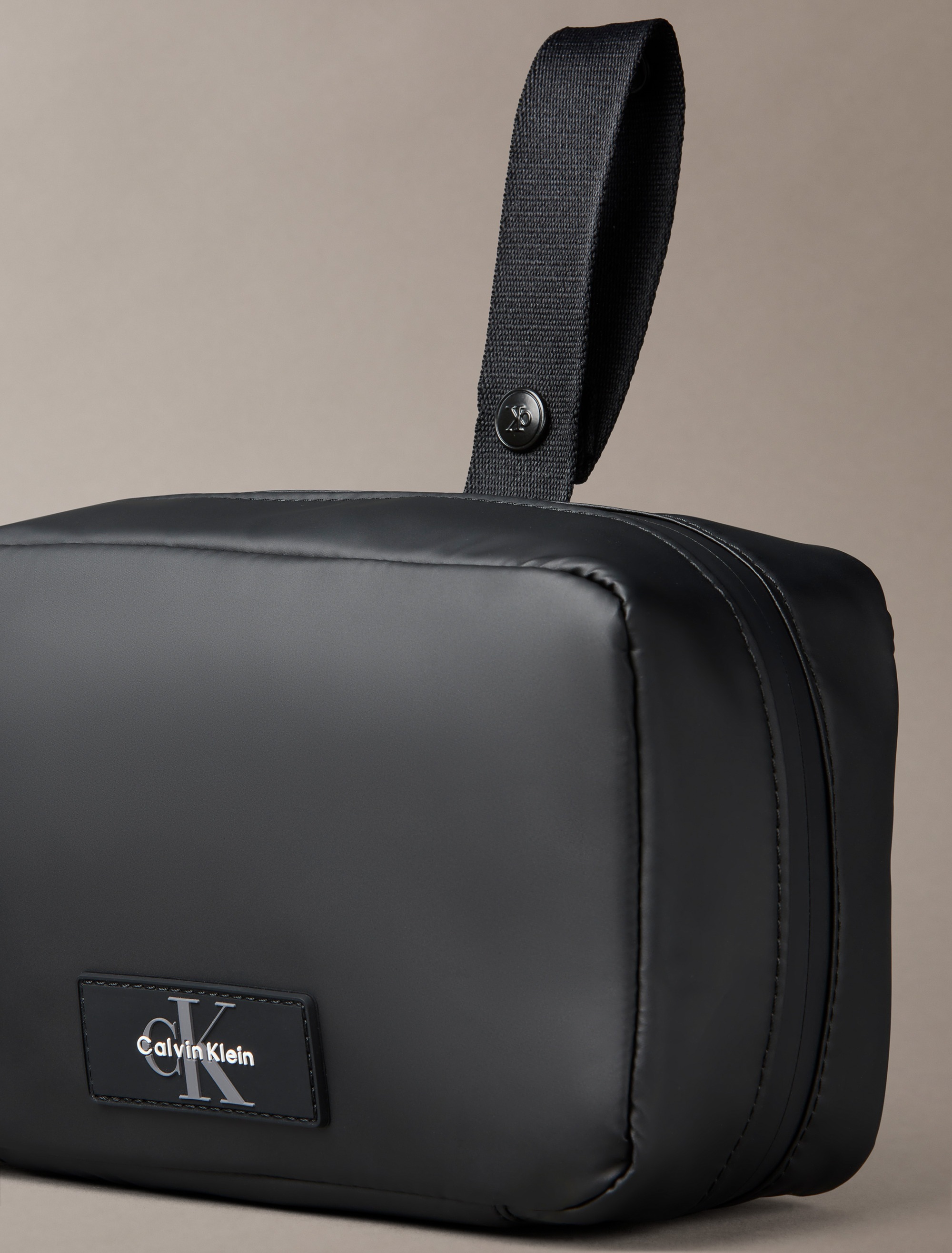 Calvin Klein Kulturbeutel »UTILITY DOPP KIT W/ HANGER«, Waschtasche, Toilettenbeutel, Kulturtasche