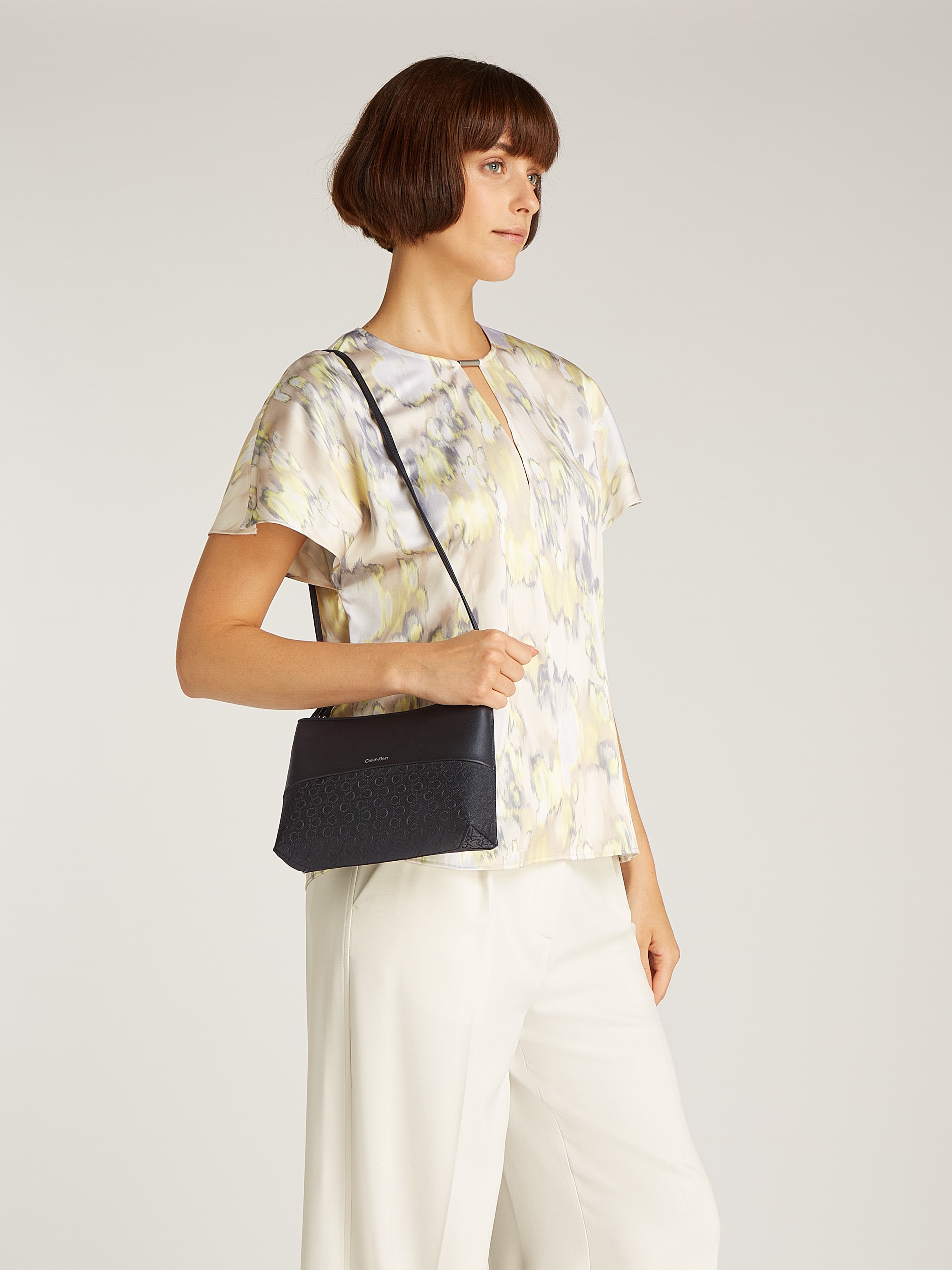 Calvin Klein Schultertasche »CK MIXMEDIA CONVERTIBLE BAG_MONO«, Umhängetasche, Handtasche Damen, mit Reißverschluss