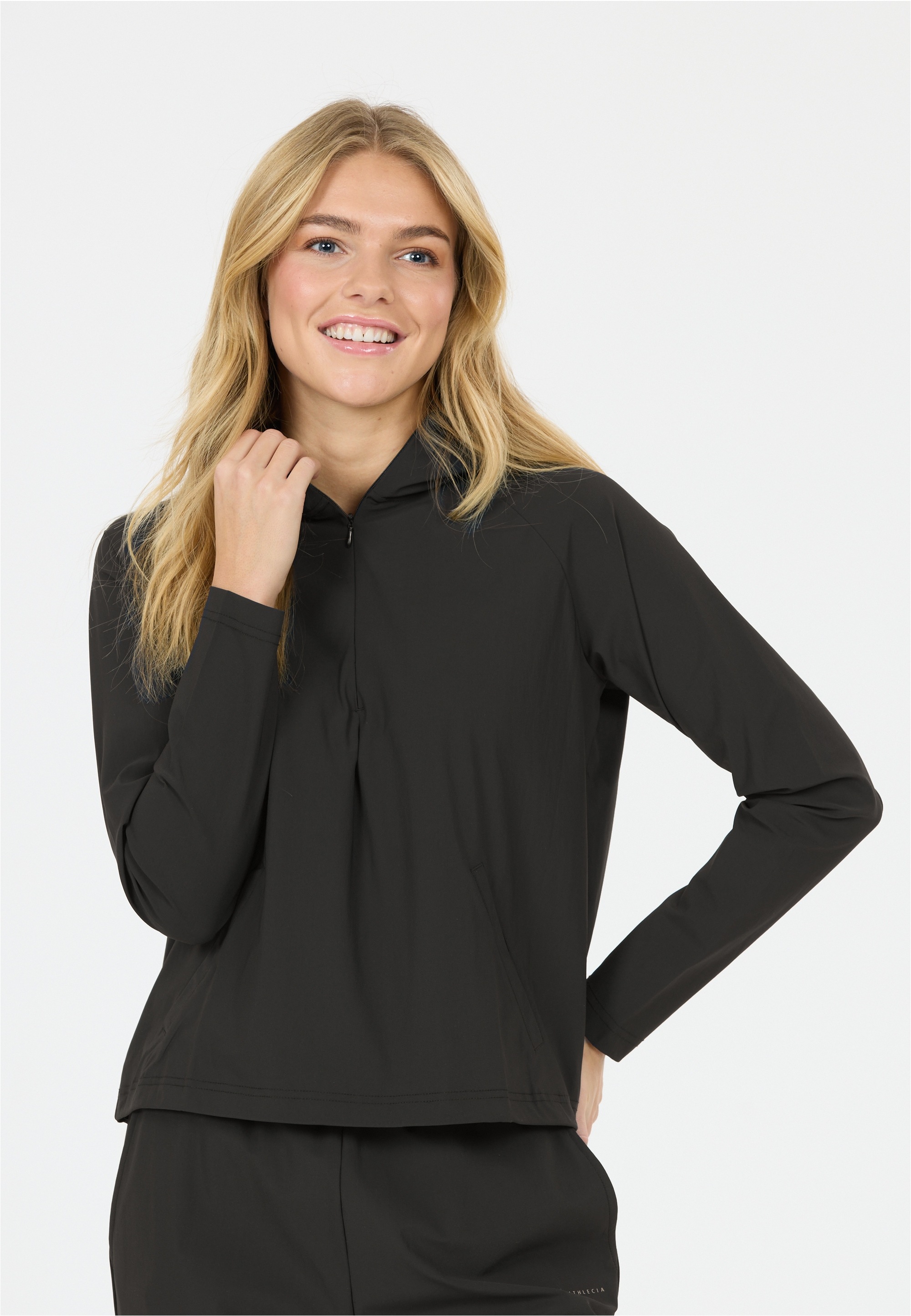 ATHLECIA Sweatshirt "Amisa V2", mit atmungsaktiver Funktion