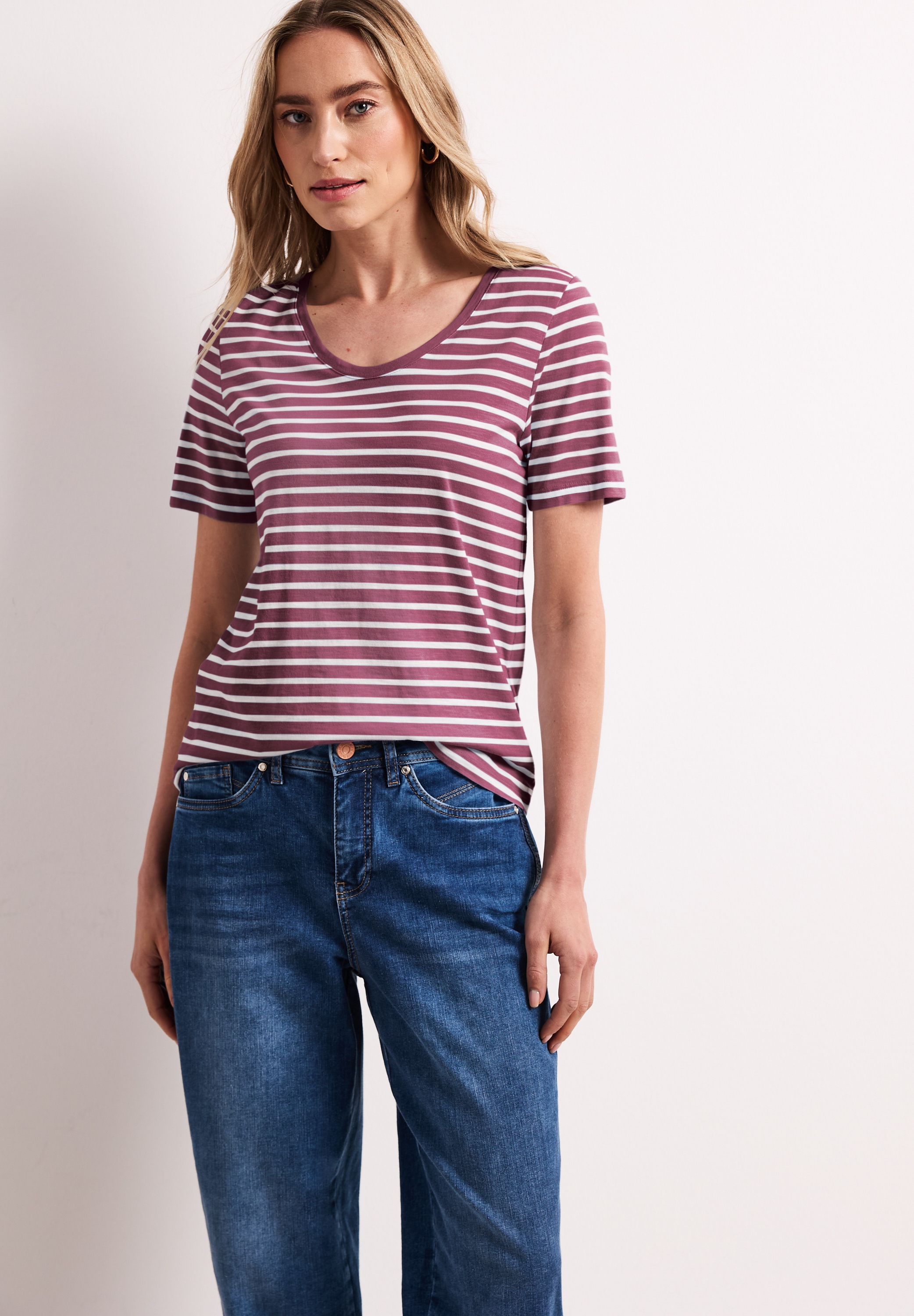 STREET ONE T-Shirt mit abgerundetem V-Ausschnitt