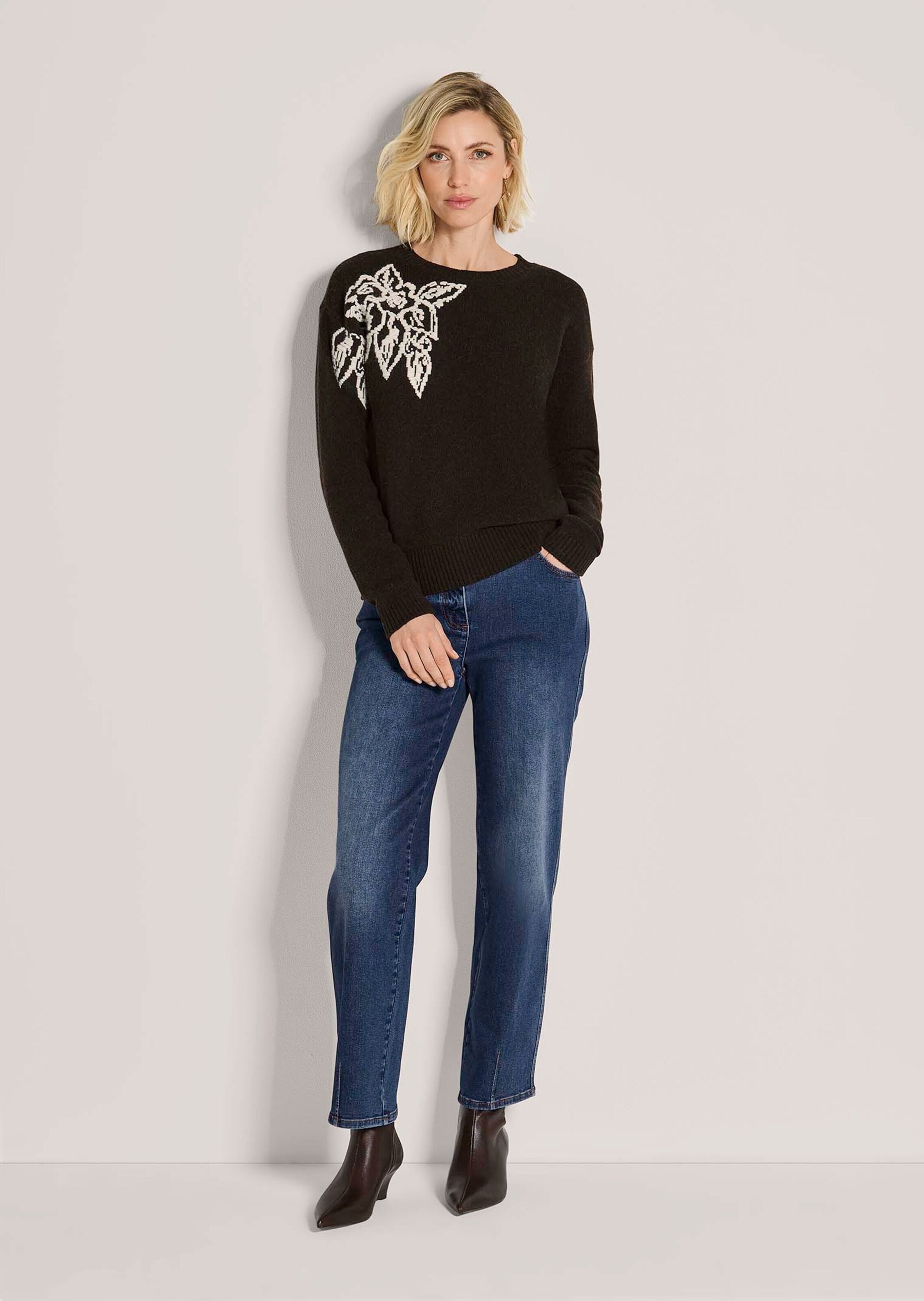 MADELEINE Longpullover »Pullover Strickpullover mit Blumenmotiv«