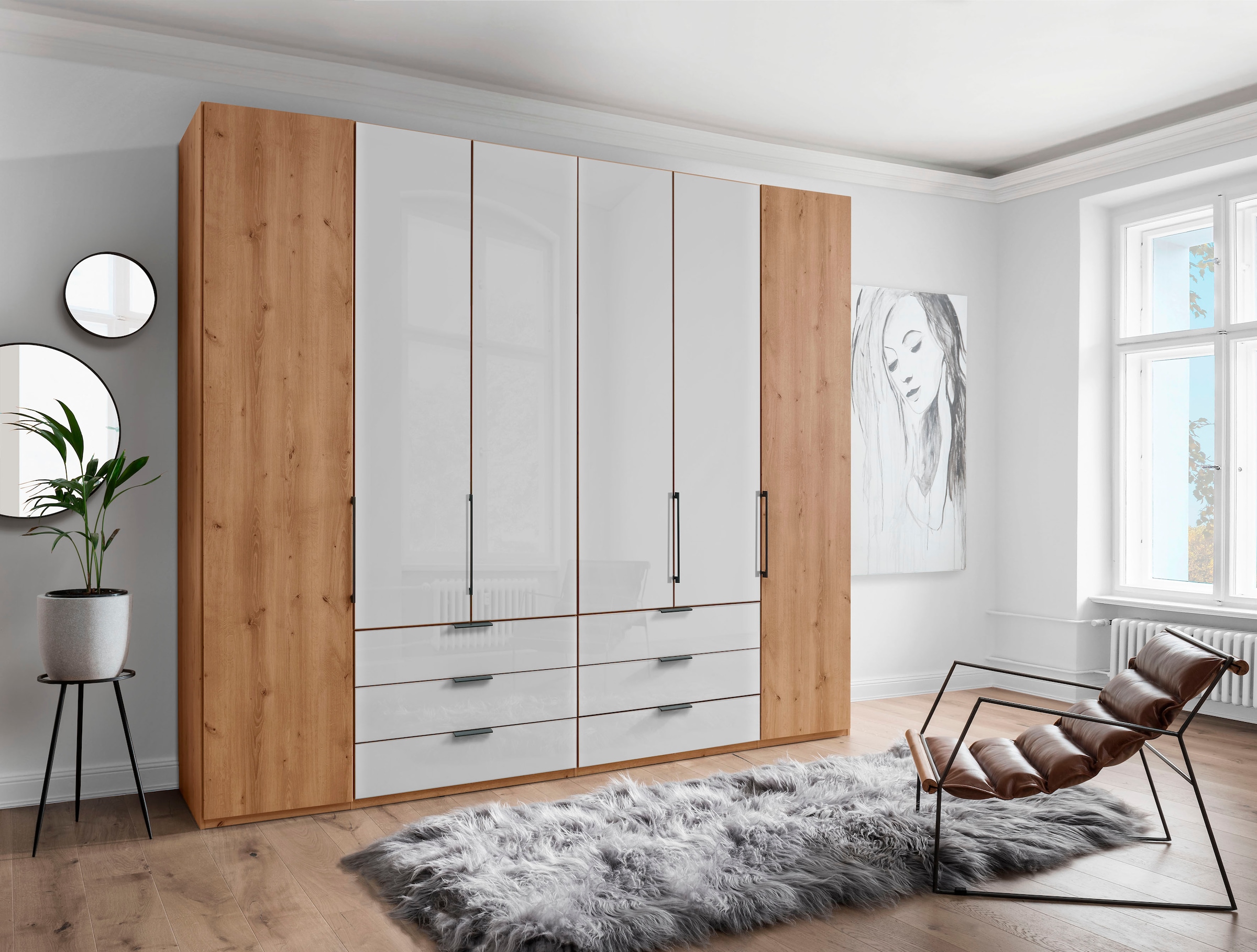 WIEMANN Kleiderschrank "Monaco" mit Teil-Glasfront sowie hochwertige Beschläge inkl. Dämpfung