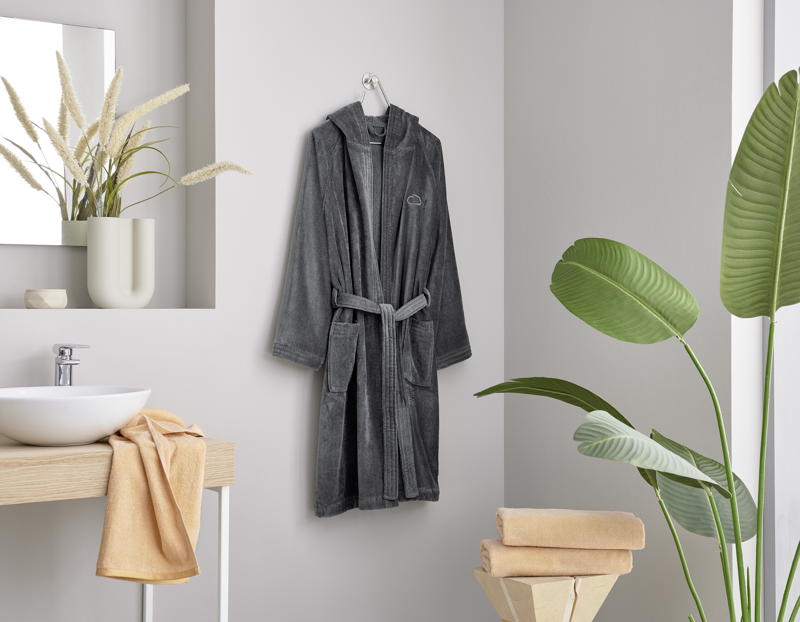 Kleine Wolke Unisex-Bademantel "Chill, ideal für Sauna & Spa, Hotelbademantel, Morgenmantel" 1 Stk. für Damen & Herren, Uni Farben, zwei Taschen, S/M, L/XL