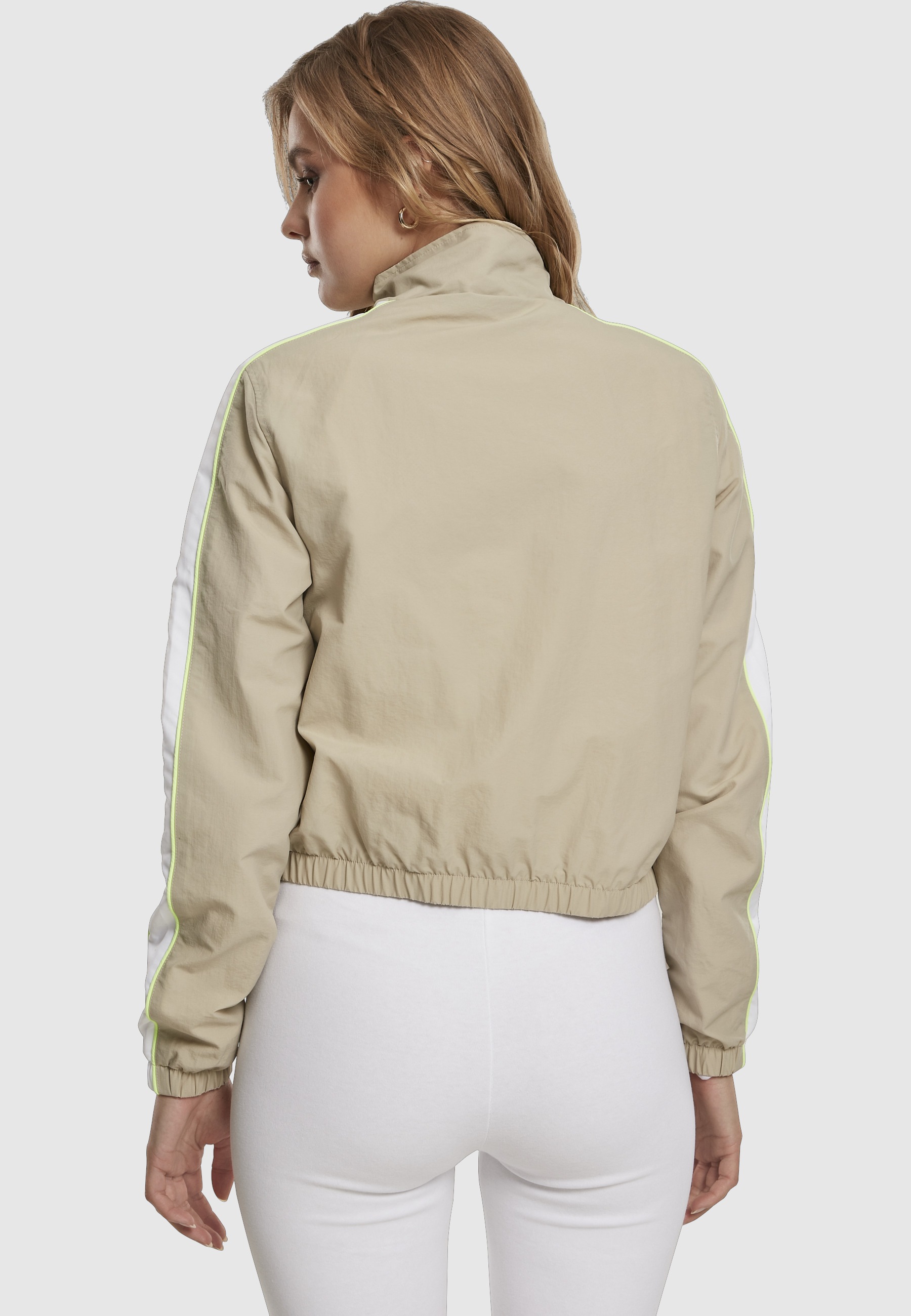 URBAN CLASSICS Allwetterjacke »Urban Classics Damen Ladies Short Piped Track Jacket« 1 Stk. tlg. ohne Kapuze