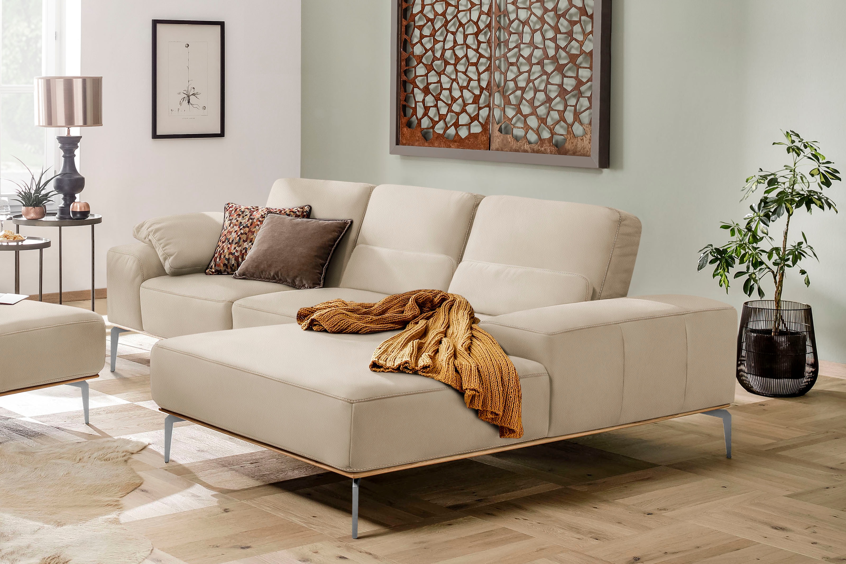 W.SCHILLIG Ecksofa "run, Designsofa mit tollem Sitzkomfort, L-Form" mit elegantem Holzsockel, Füße in Chrom glänzend, Breite 279 cm