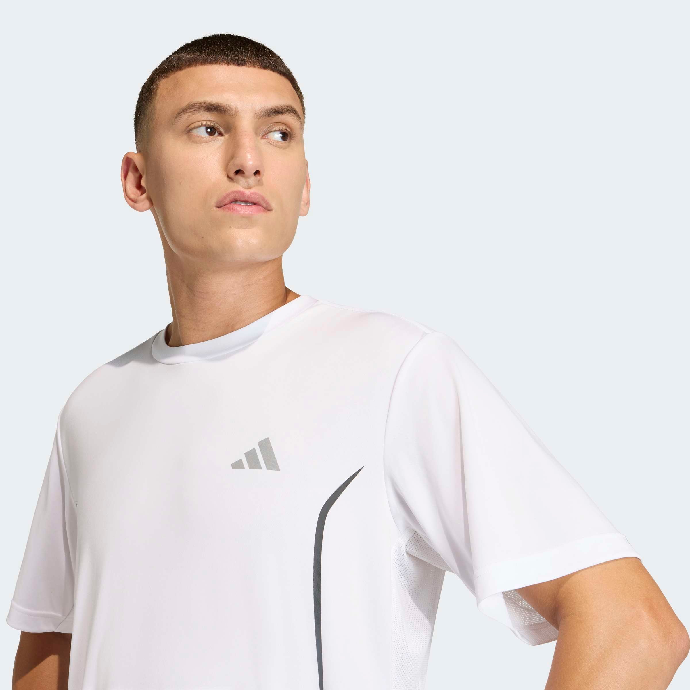 adidas Performance T-Shirt »TECH APPAREL« mit Rundhalsausschnitt, ohne Verschluss