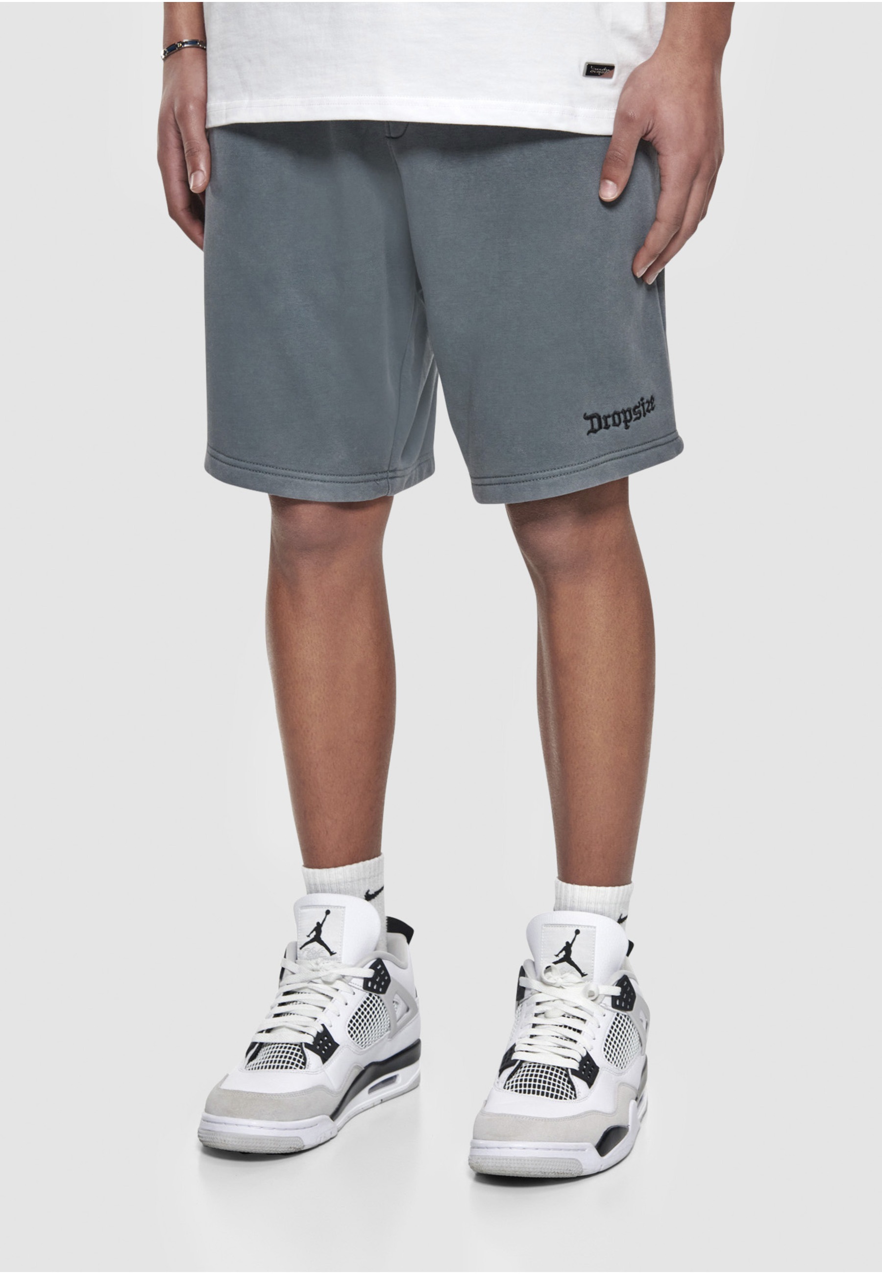 Thumbnail - Dropsize Sweatshorts "Dropsize Herren Dropsize Heavy Embo Sweatshorts"