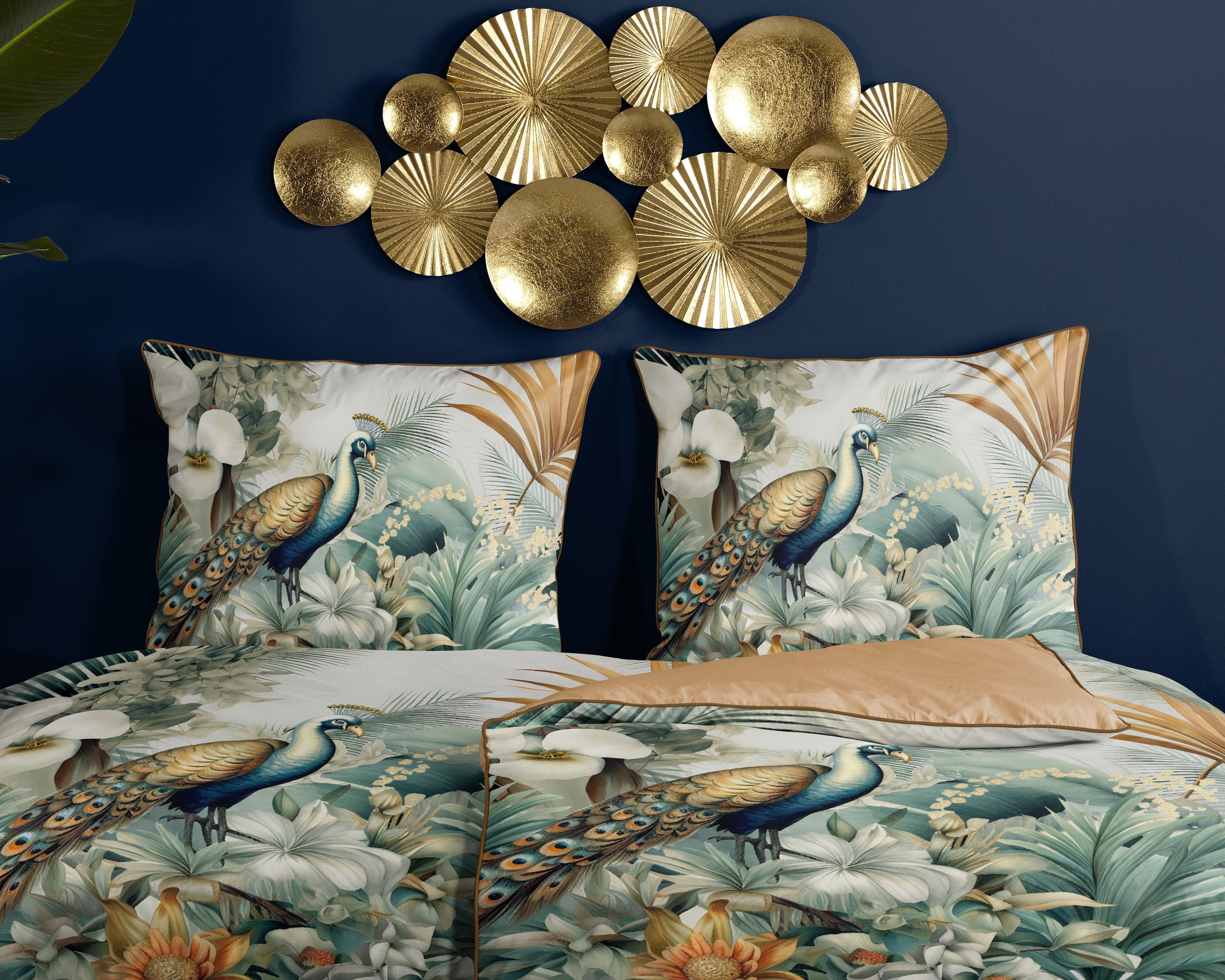 Thumbnail - Descanso Wendebettwäsche "Dana1" 2 Stk. tlg. Mako Satin, 135x200, Biese, Reißverschluss, Wendeoptik, Blumen, Pfau