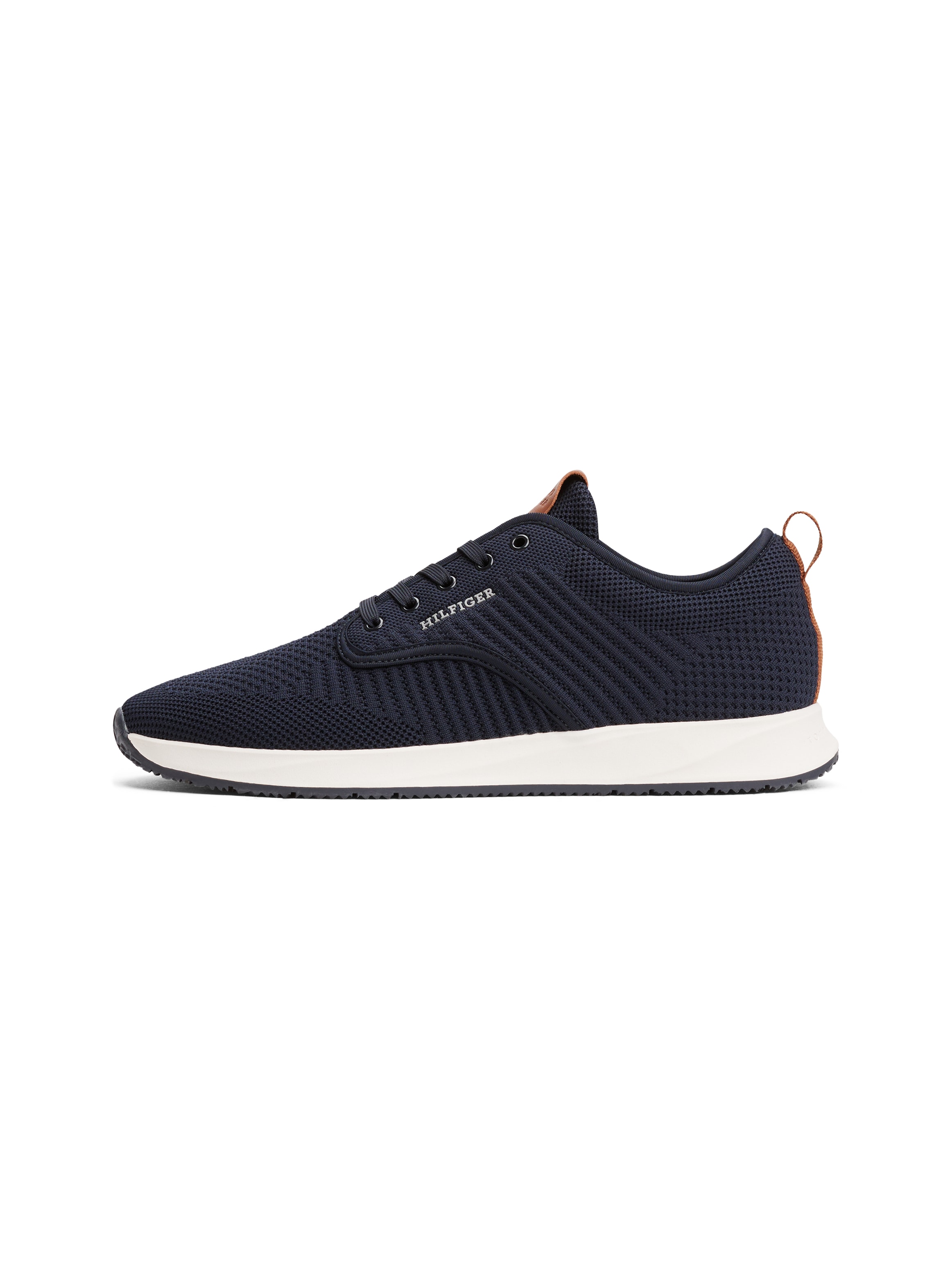 Tommy Hilfiger Sneaker »NEWPORT 3D PREMIUM KNIT«, Halbschuh, Schnürer, Freizeitschuh mit Kontrast-Logoaufnäher