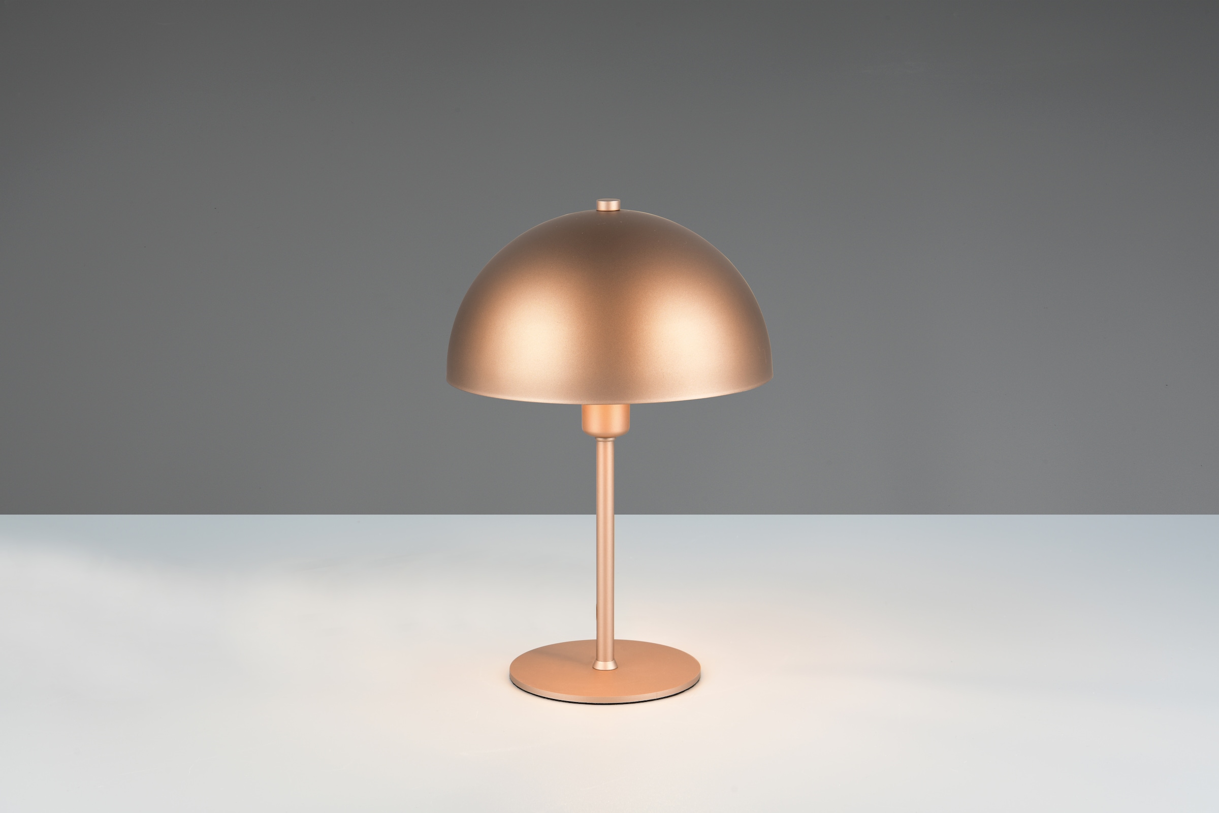 TRIO Leuchten Schreibtischlampe »NOLA, exkl. 1x E14 max 28W, Tischlampe mit Schnurschalter Höhe 31cm«, 1 flammig, Leuchtmittel E14 | Leuchtmittel wechselbar, Ø 20cm, Nachttischlampe, 180cm Anschlusskabel, Leuchtmittel wechselbar