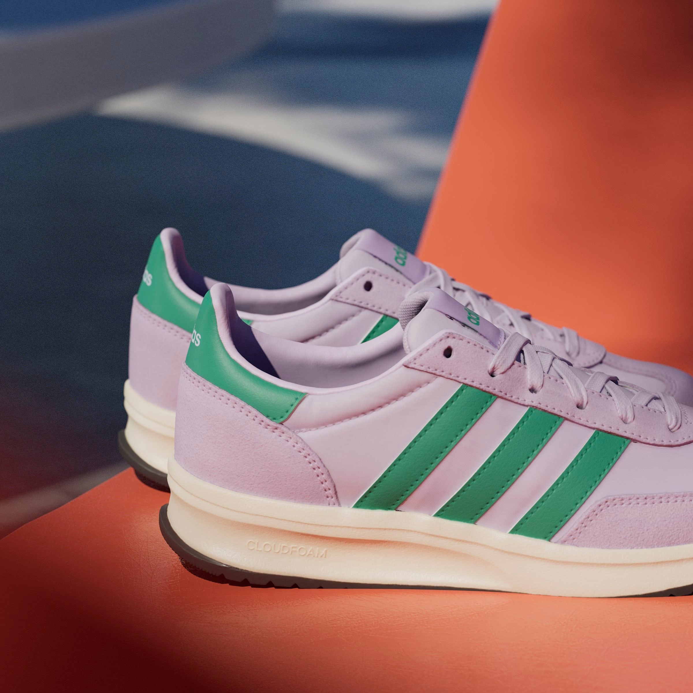 adidas Sportswear Sneaker »RUN 70S 2.0«, inspiriert vom Design des SL72