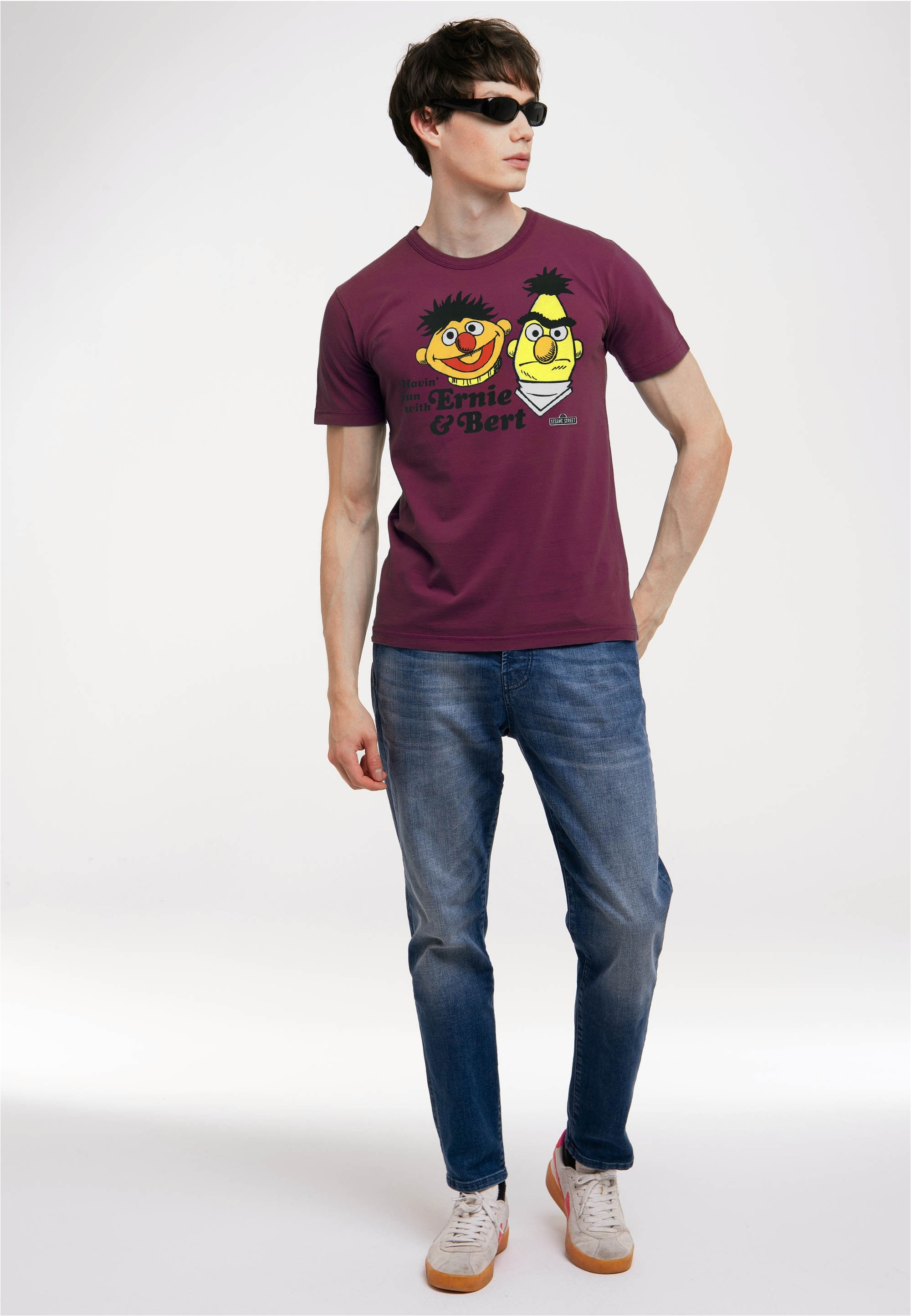 LOGOSHIRT T-Shirt »Sesamstrasse - Ernie & Bert« mit lizenziertem Print