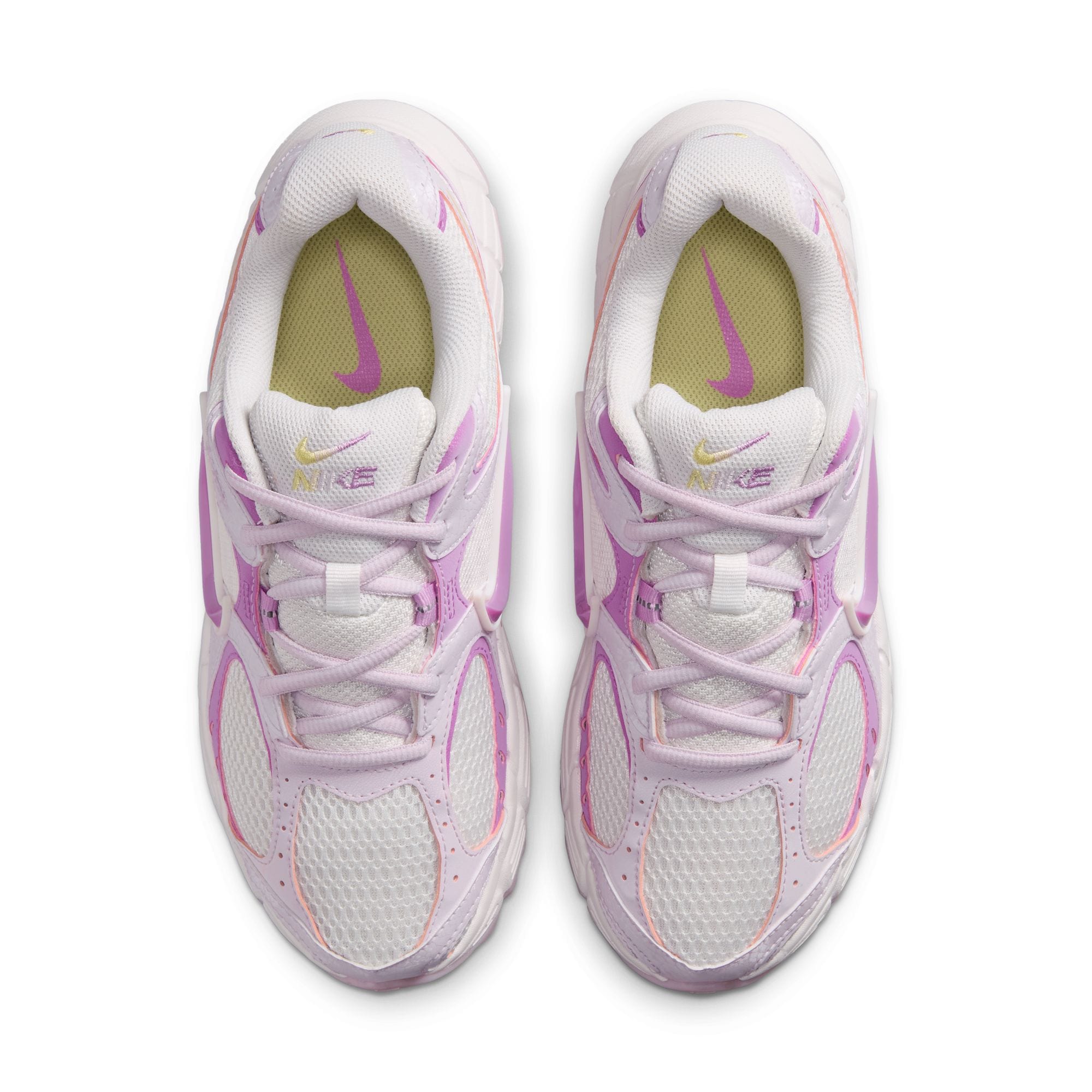 Nike Sportswear Sneaker »W V5 RNR DF«  inspiriert vom Design des Y2K Nike Vomero 5