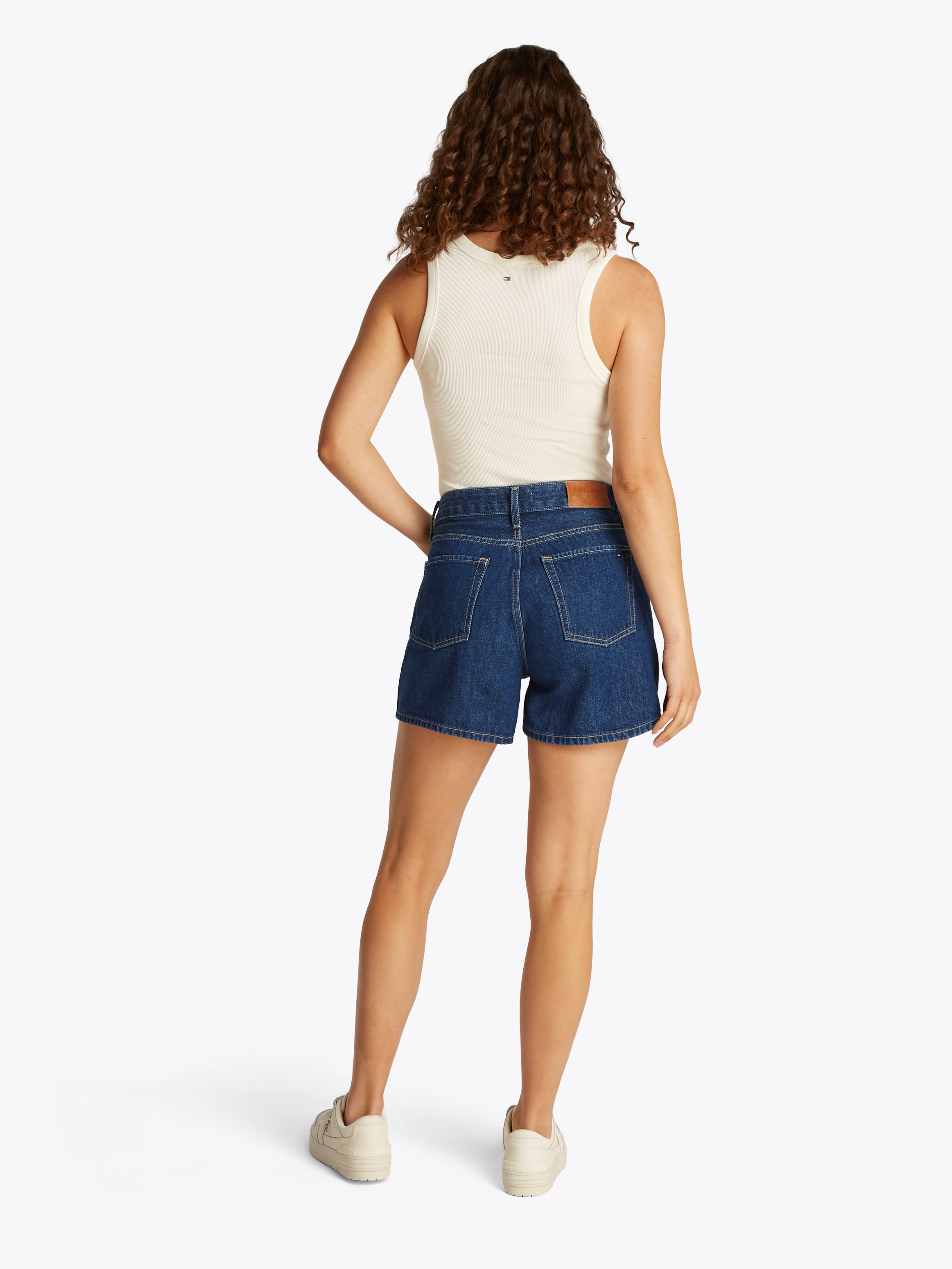 Tommy Hilfiger Shorts »DNM MINI SHORT HW ACE«, mit ausgestelltem Bein