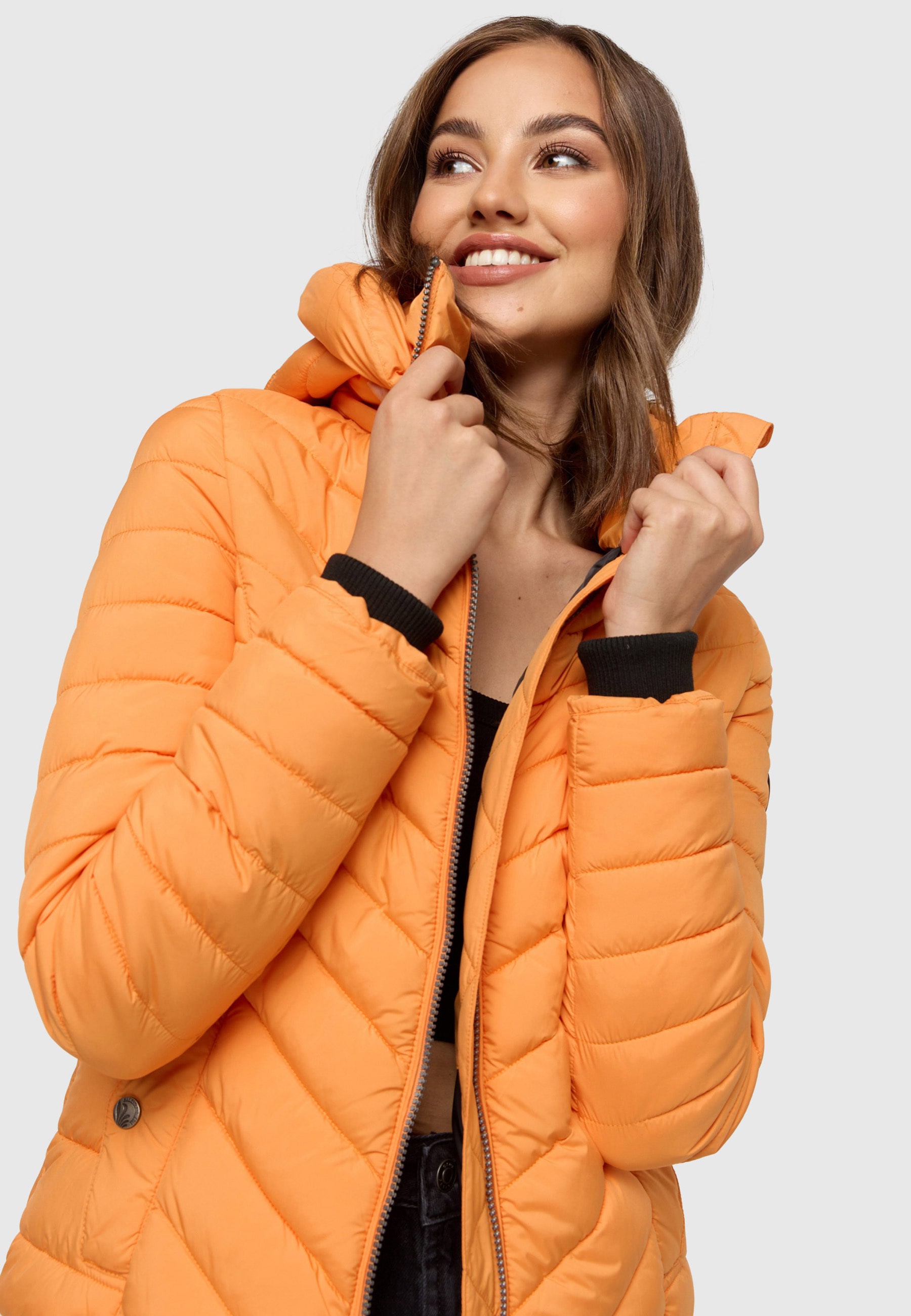 Marikoo Steppjacke »Kagomee«, mit großer Kapuze