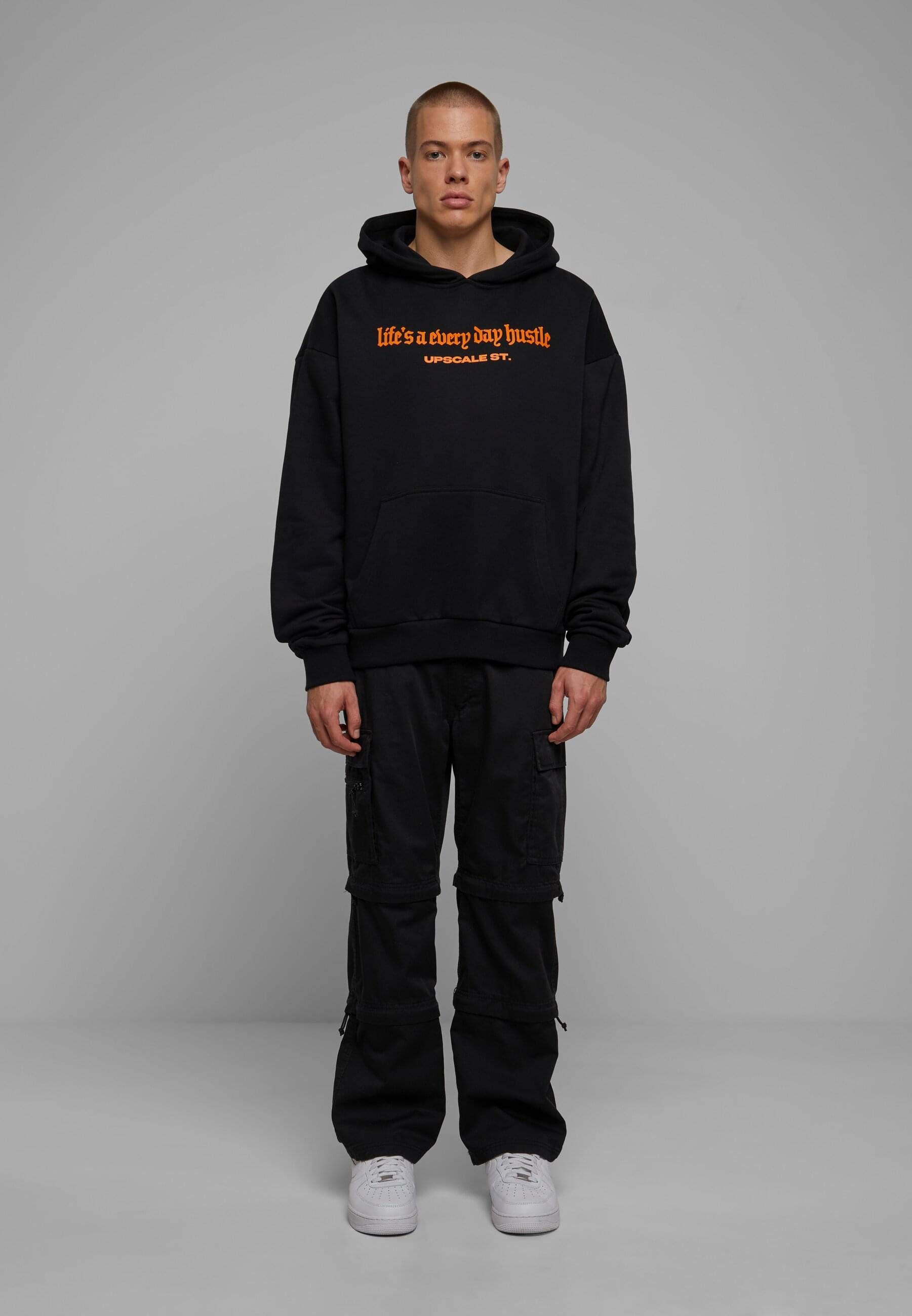 Upscale by Mister Tee Kapuzensweatshirt »Upscale by Mister Tee Herren Hustle Ultra Heavy Oversize Hoodie«, (1 tlg.)