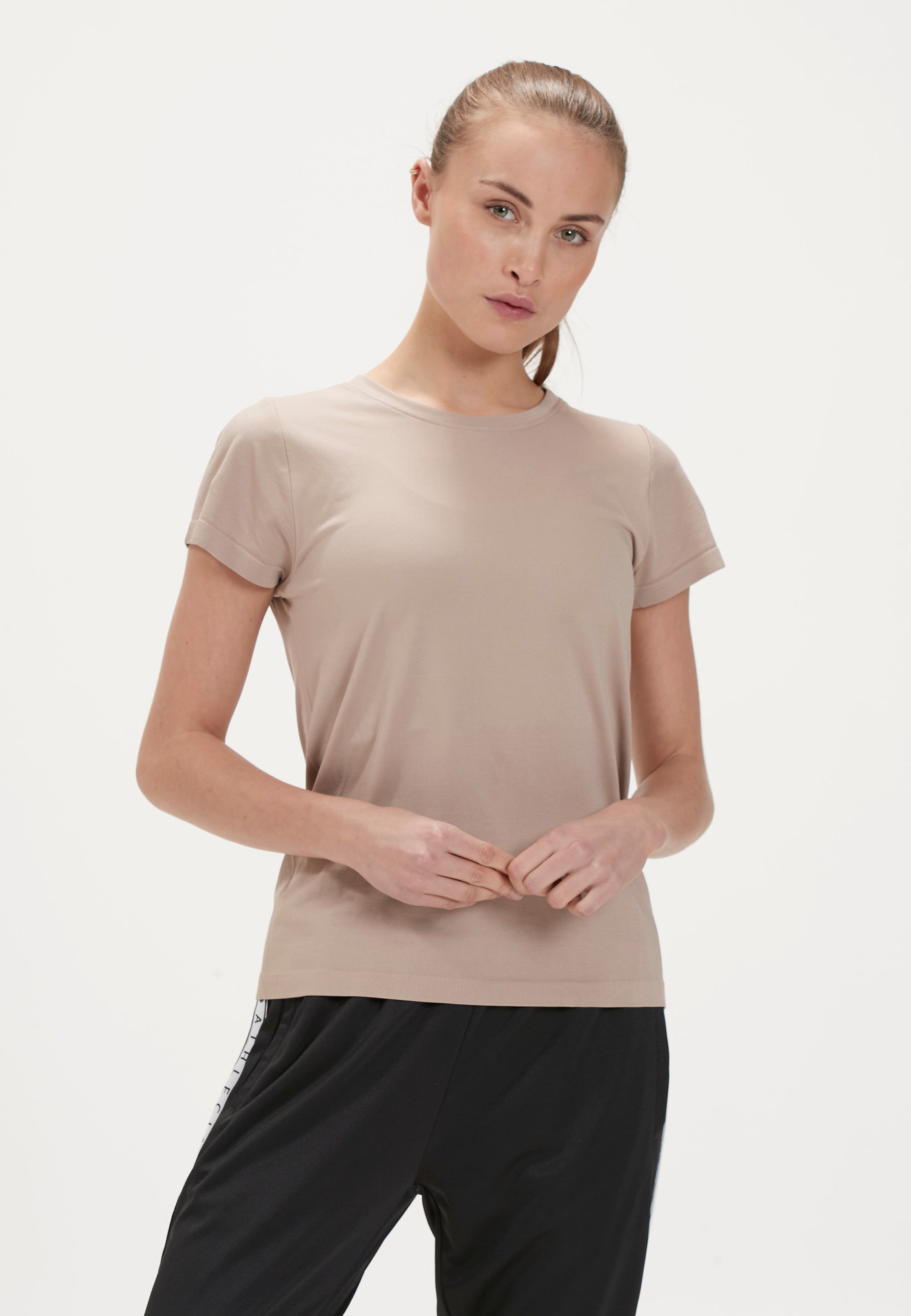 ATHLECIA Funktionsshirt "JULEE", aus hochwertigem Funktionsmaterial