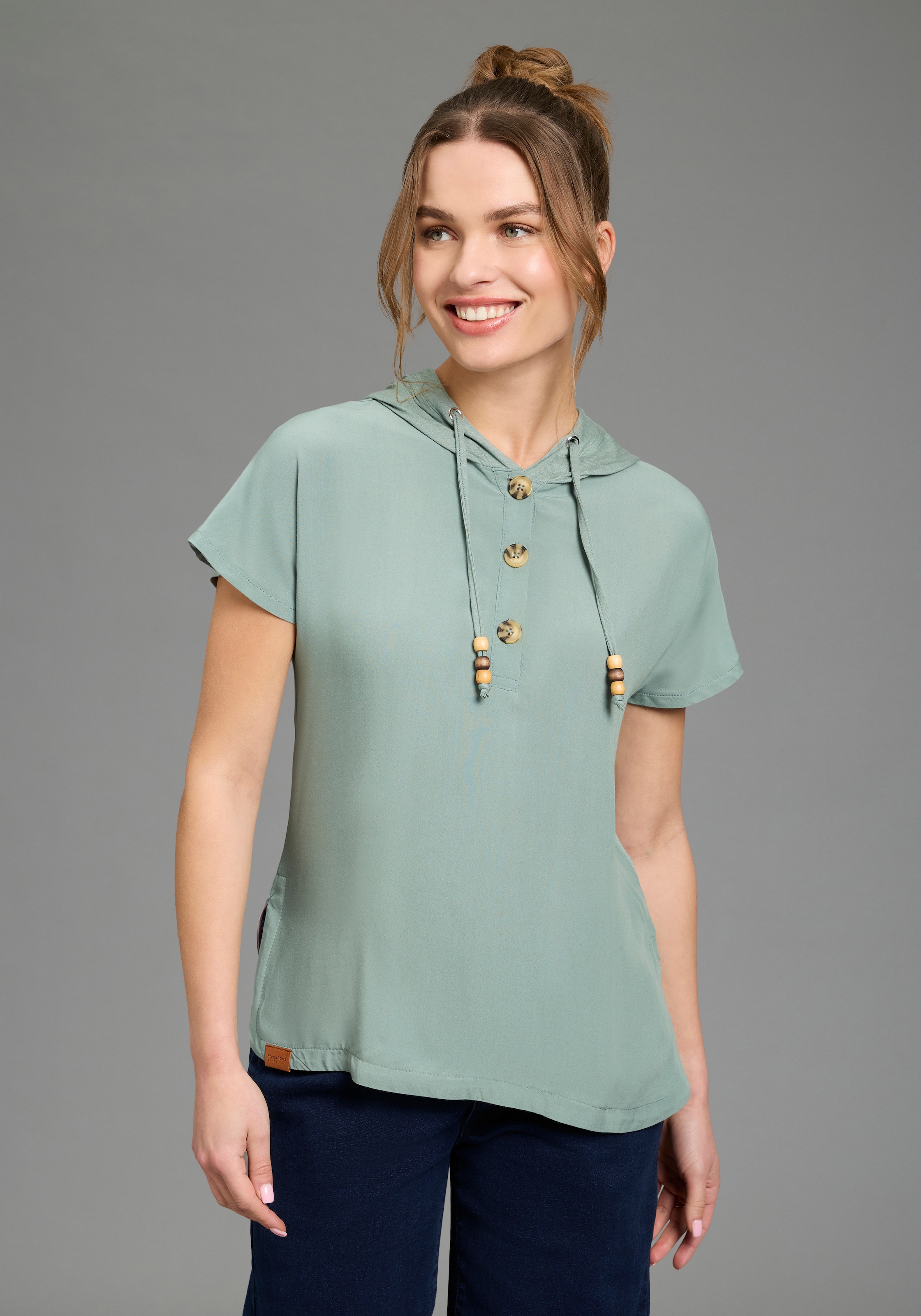 KangaROOS Shirtbluse figurumspielendes Blusentop, mit angeschnittenen Ärmel günstig online kaufen