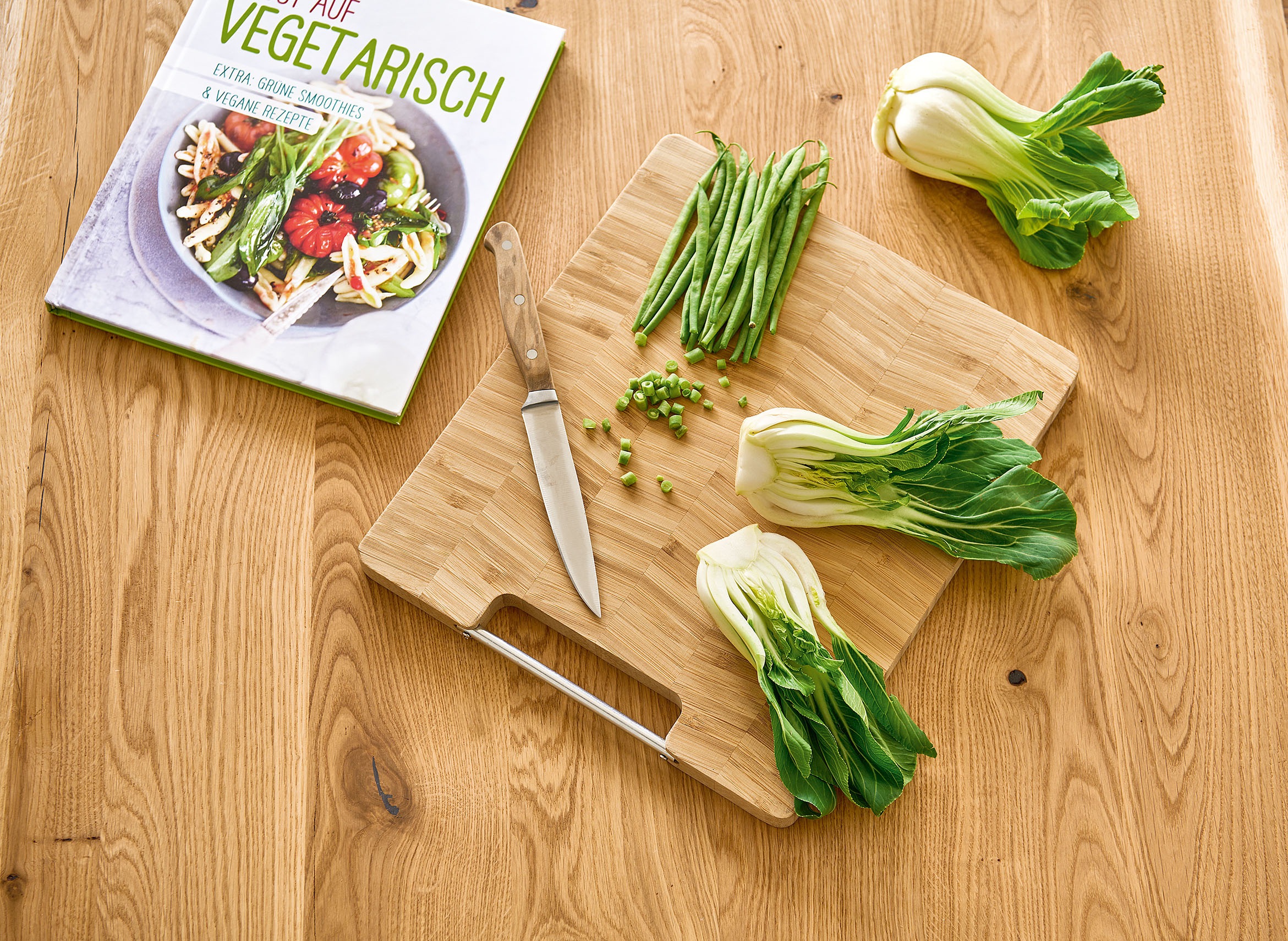 Zeller Present Schneidebrett "Fischgrät" aus Bambus, mit stabilem Metallgri günstig online kaufen