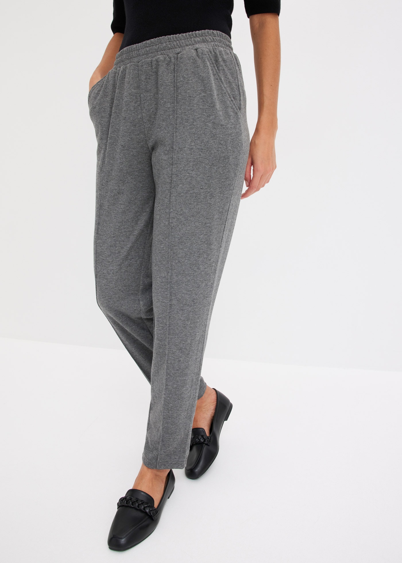 bonprix aus Polyester, Viskose und Elasthan, regular fit Passform, modisch
