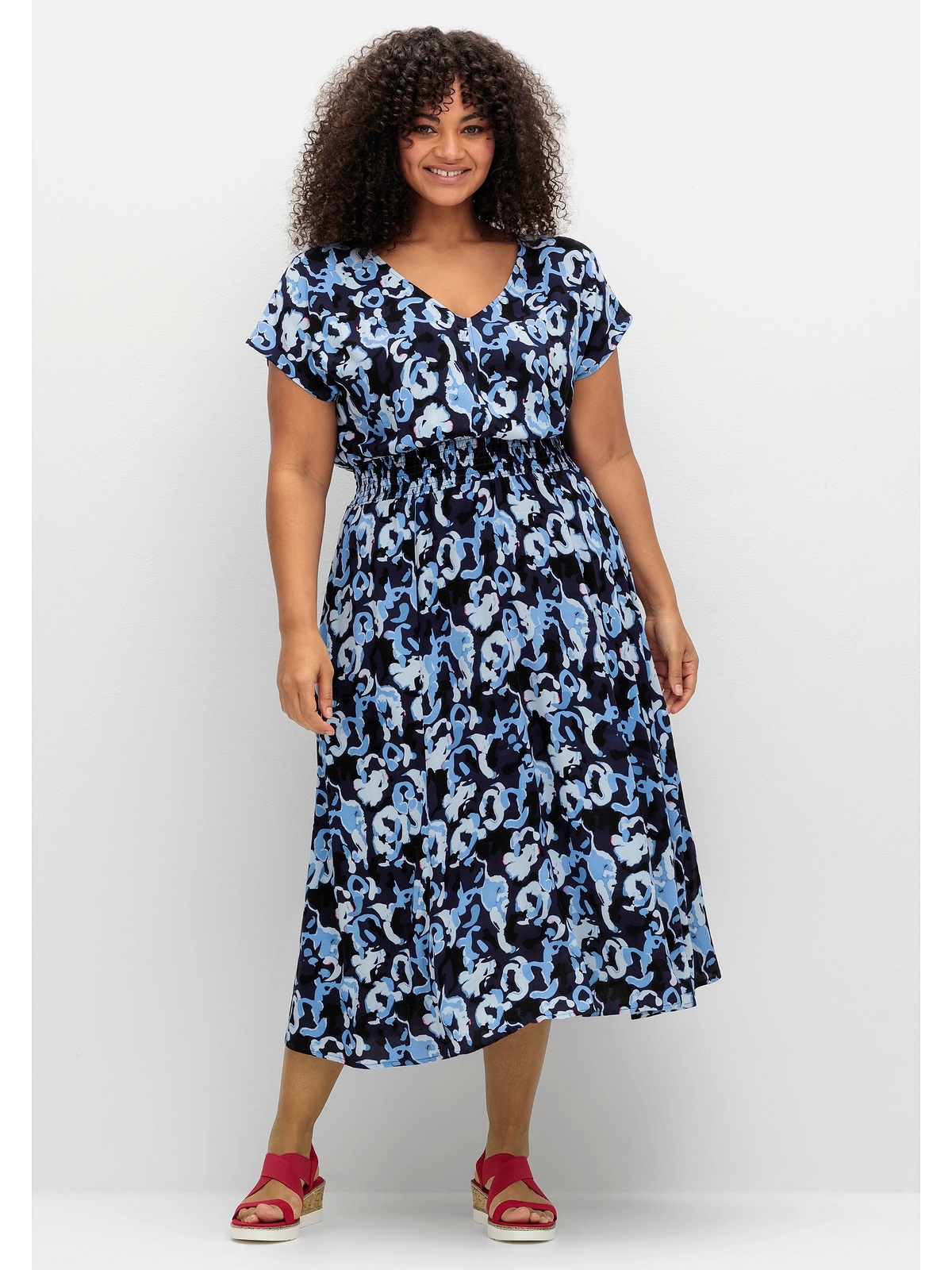 Sheego Druckkleid »Große Größen«, mit Minimalprint und Smokbund