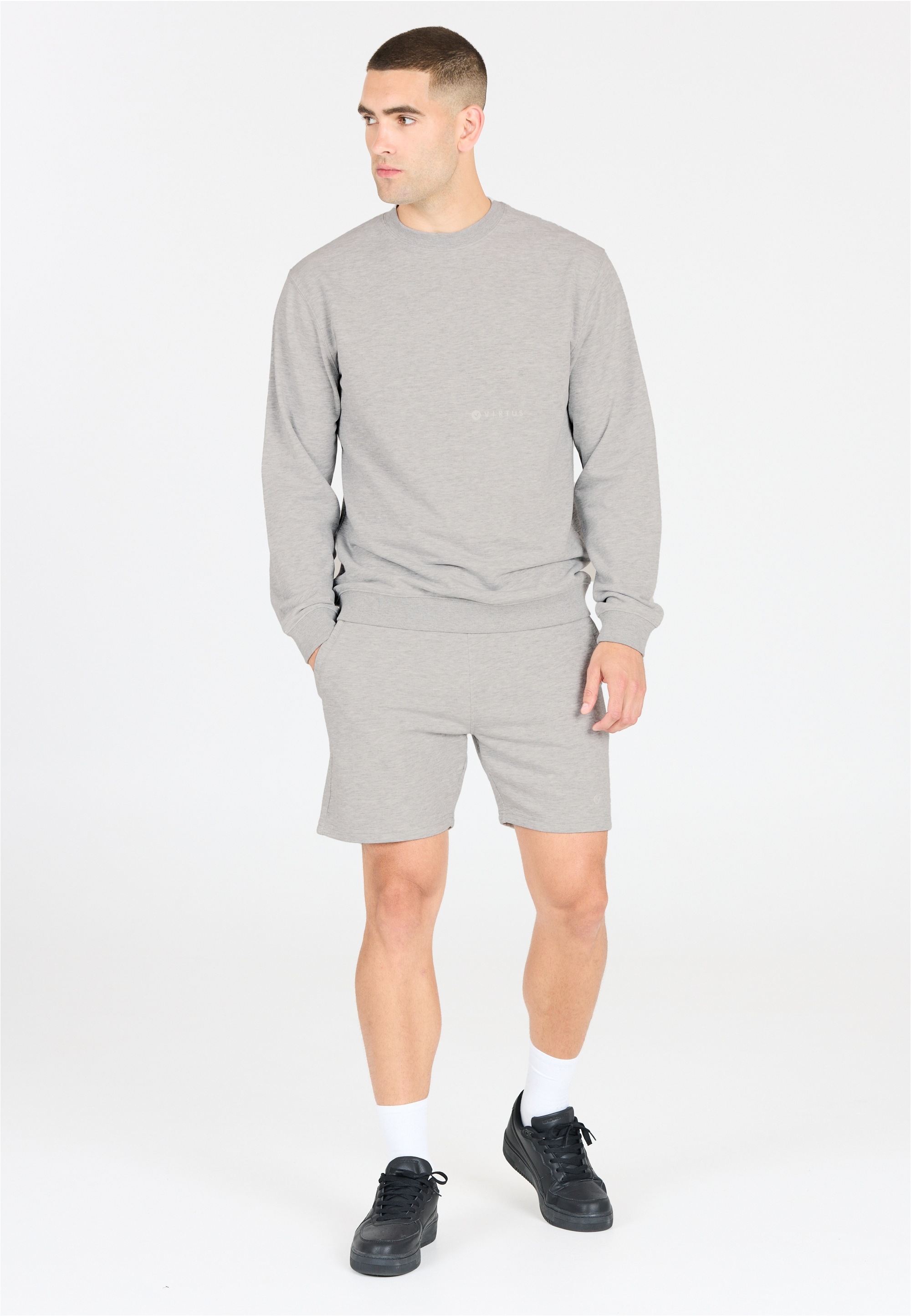 Virtus Shorts »Kayden«, aus weichem und langlebigem Sweat-Material