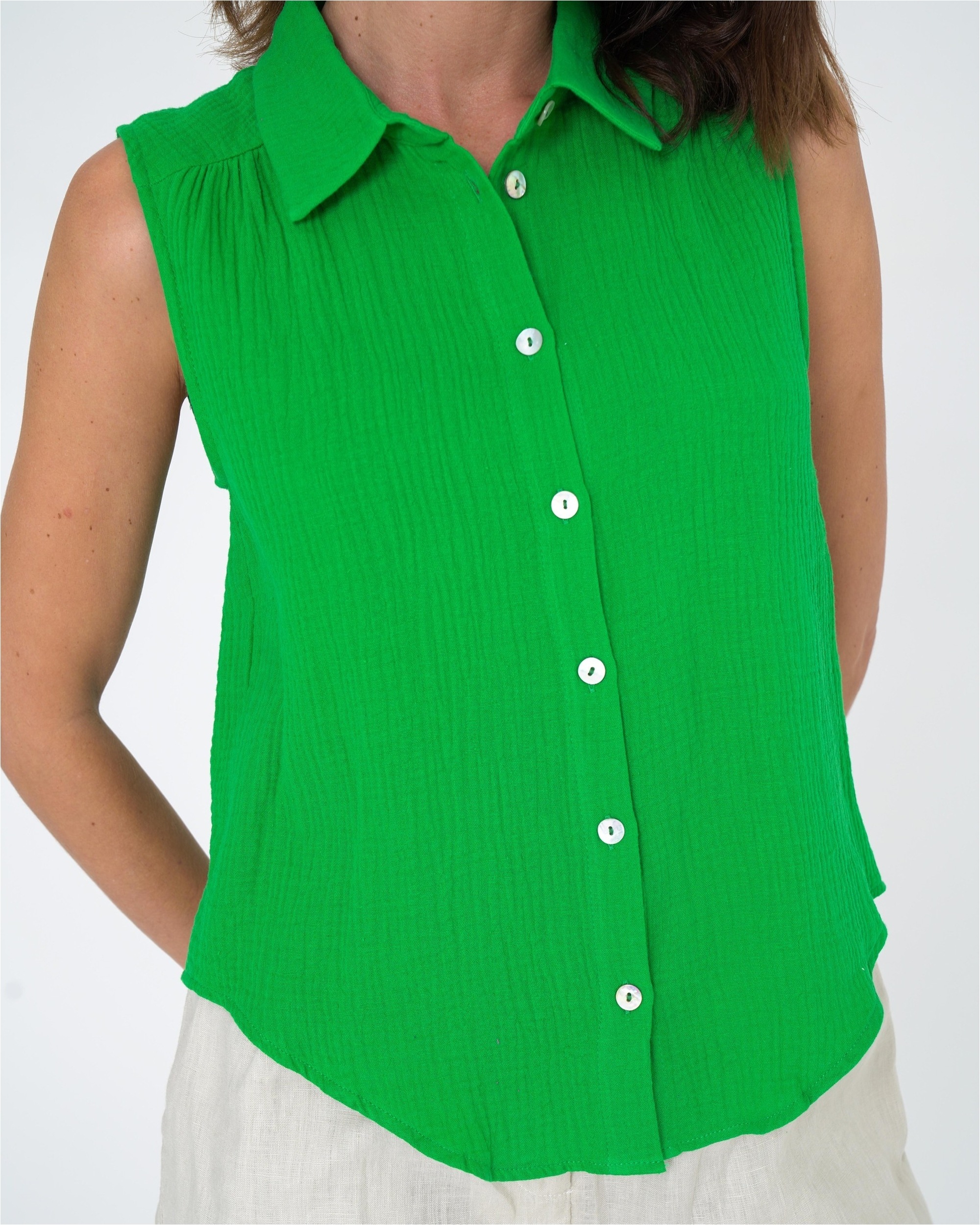 freshlions Klassische Bluse »Ruth«, (1 tlg.), im ärmellosen Design