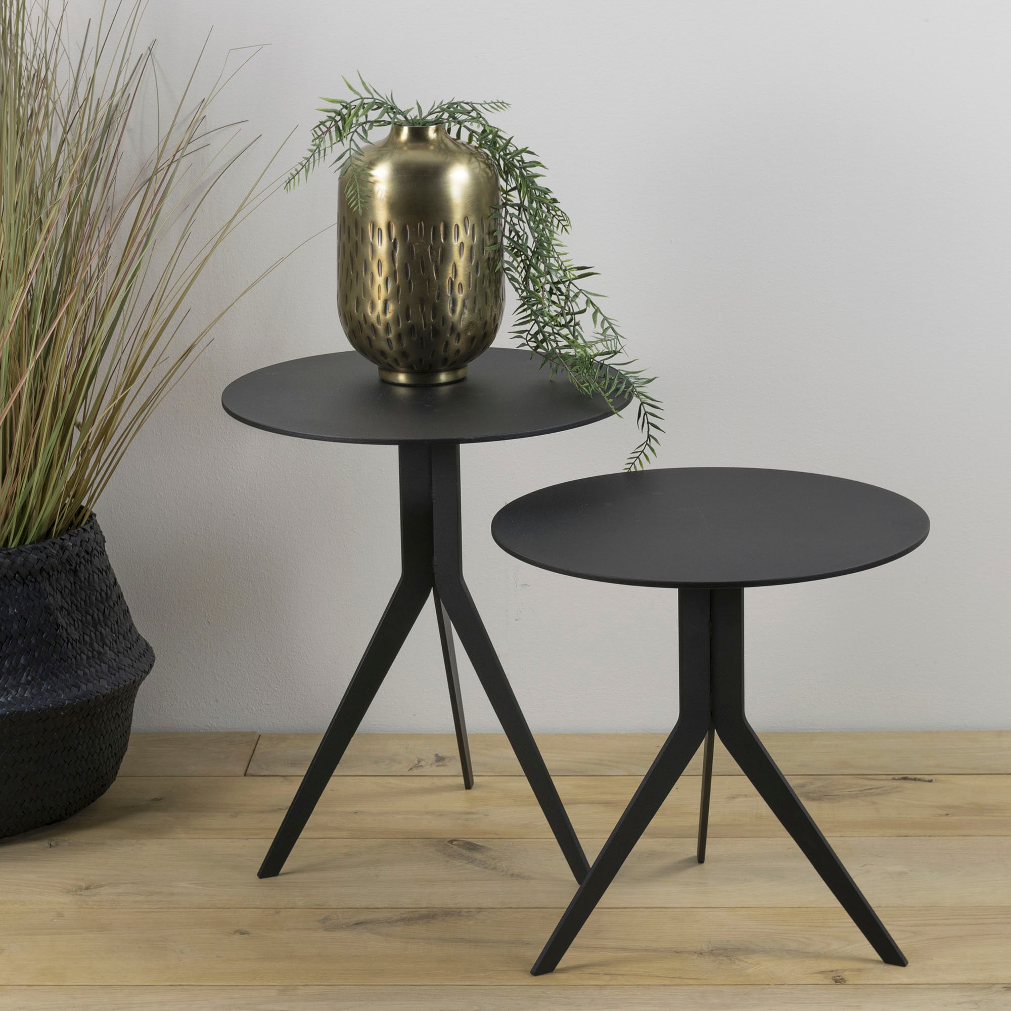 Spinder Design Schwarz Schwarz Schwarz Beistelltisch "Daley" Metall von Baur